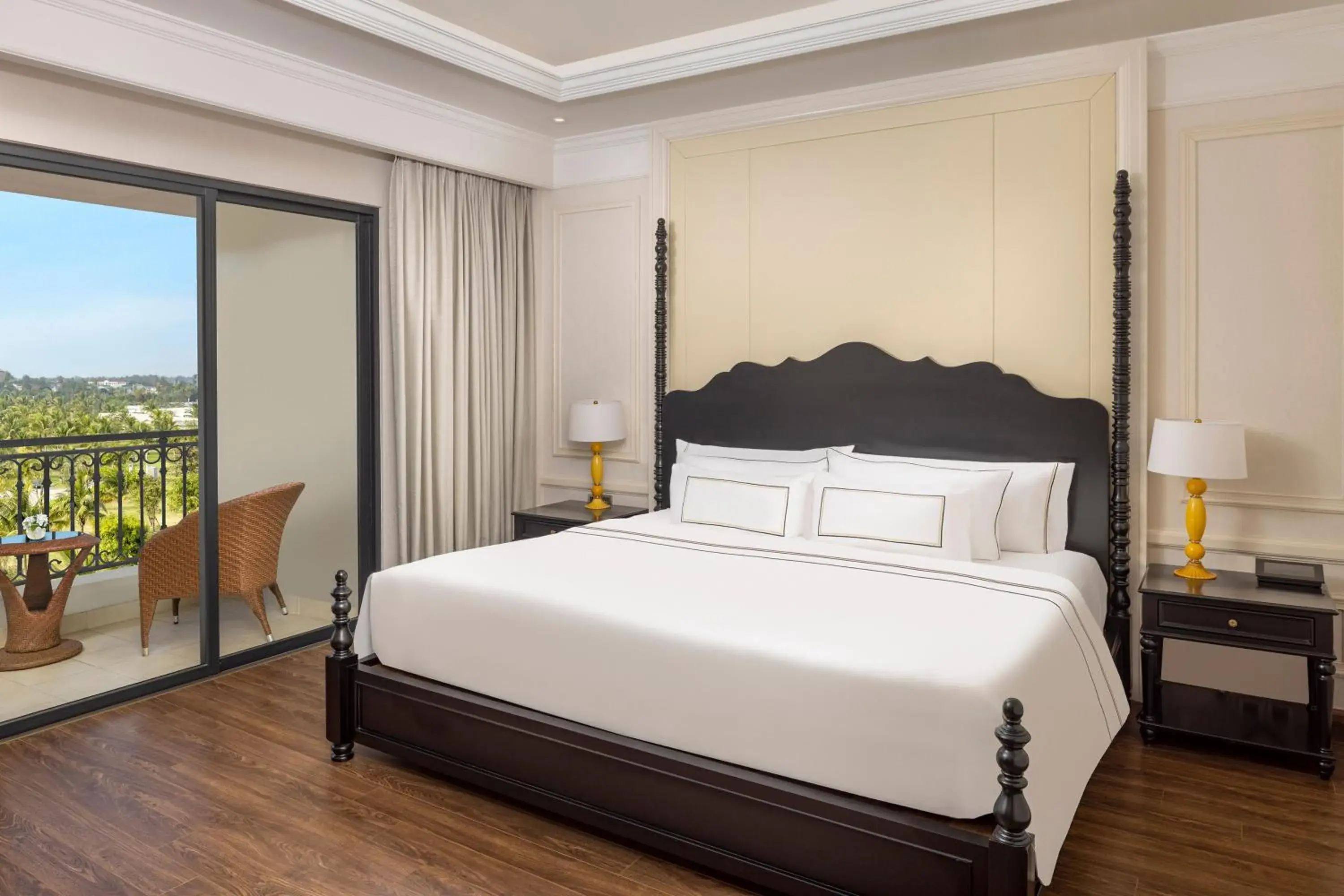 Bed in Vinpearl Cua Hoi, Affiliated by Melia Bed in Vinpearl Cua Hoi, Affiliated by Melia