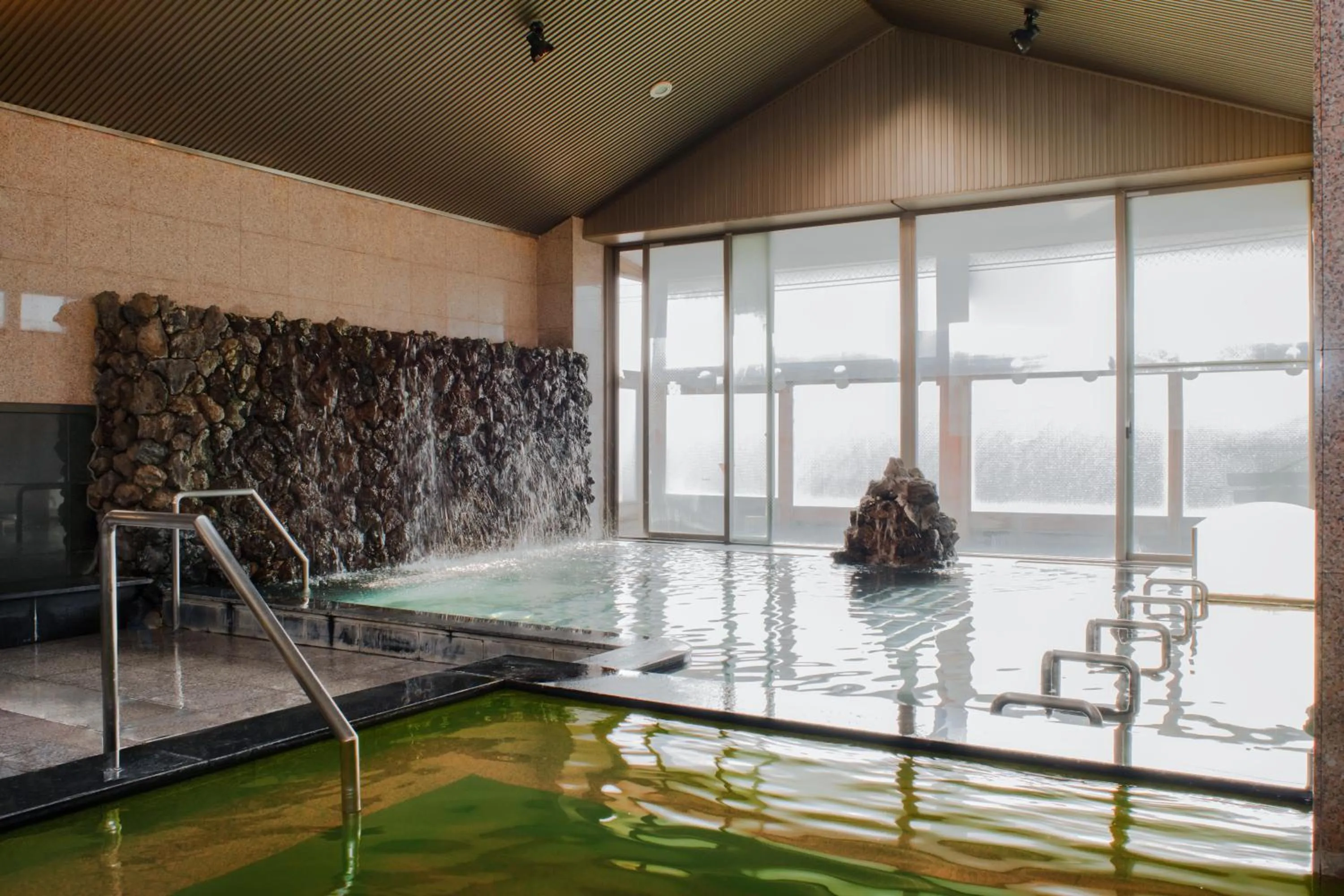 Public Bath in Yuno Yado Shoei
