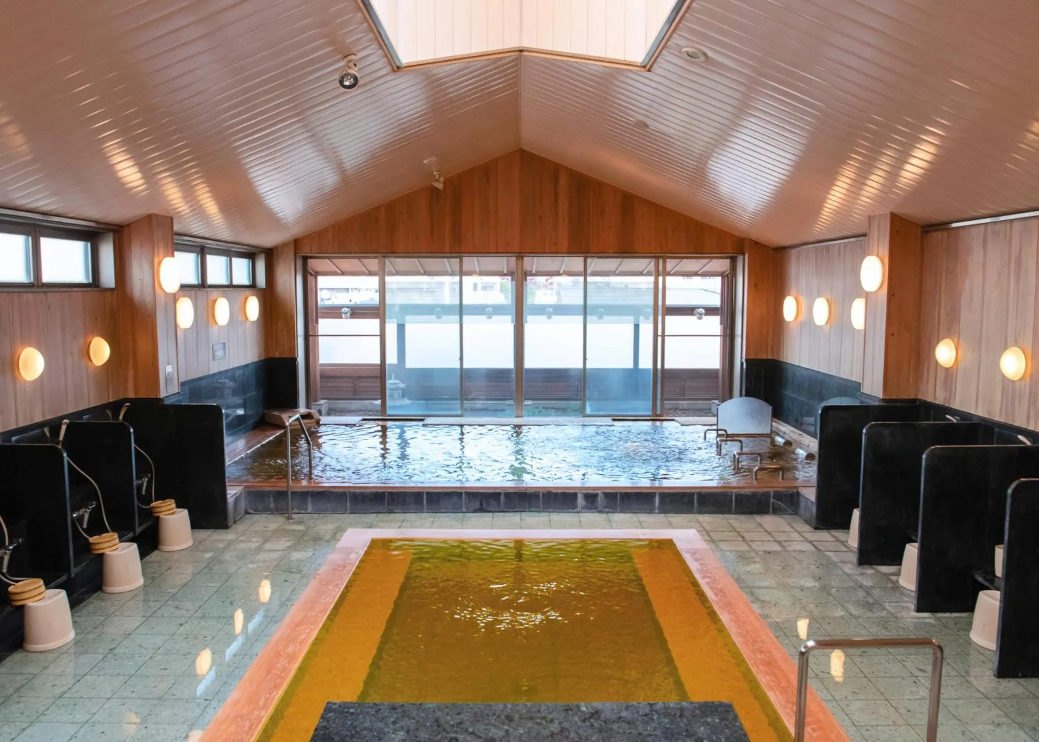 Public Bath in Yuno Yado Shoei