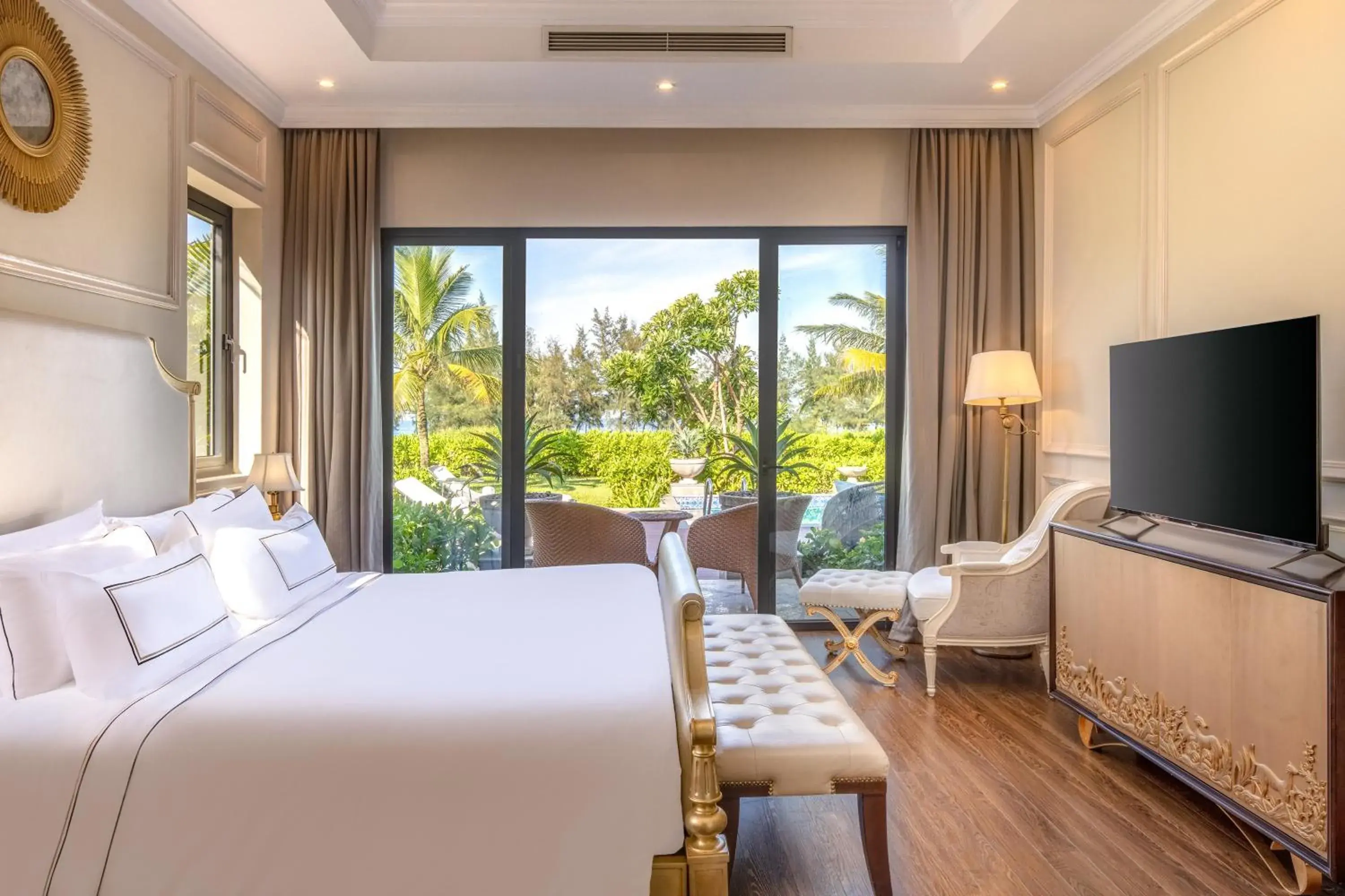Four-Bedroom Villa with Private Pool and Ocean View in Vinpearl Cua Sot Resort, Affiliated by Melia Four-Bedroom Villa with Private Pool and Ocean View in Vinpearl Cua Sot Resort, Affiliated by Melia