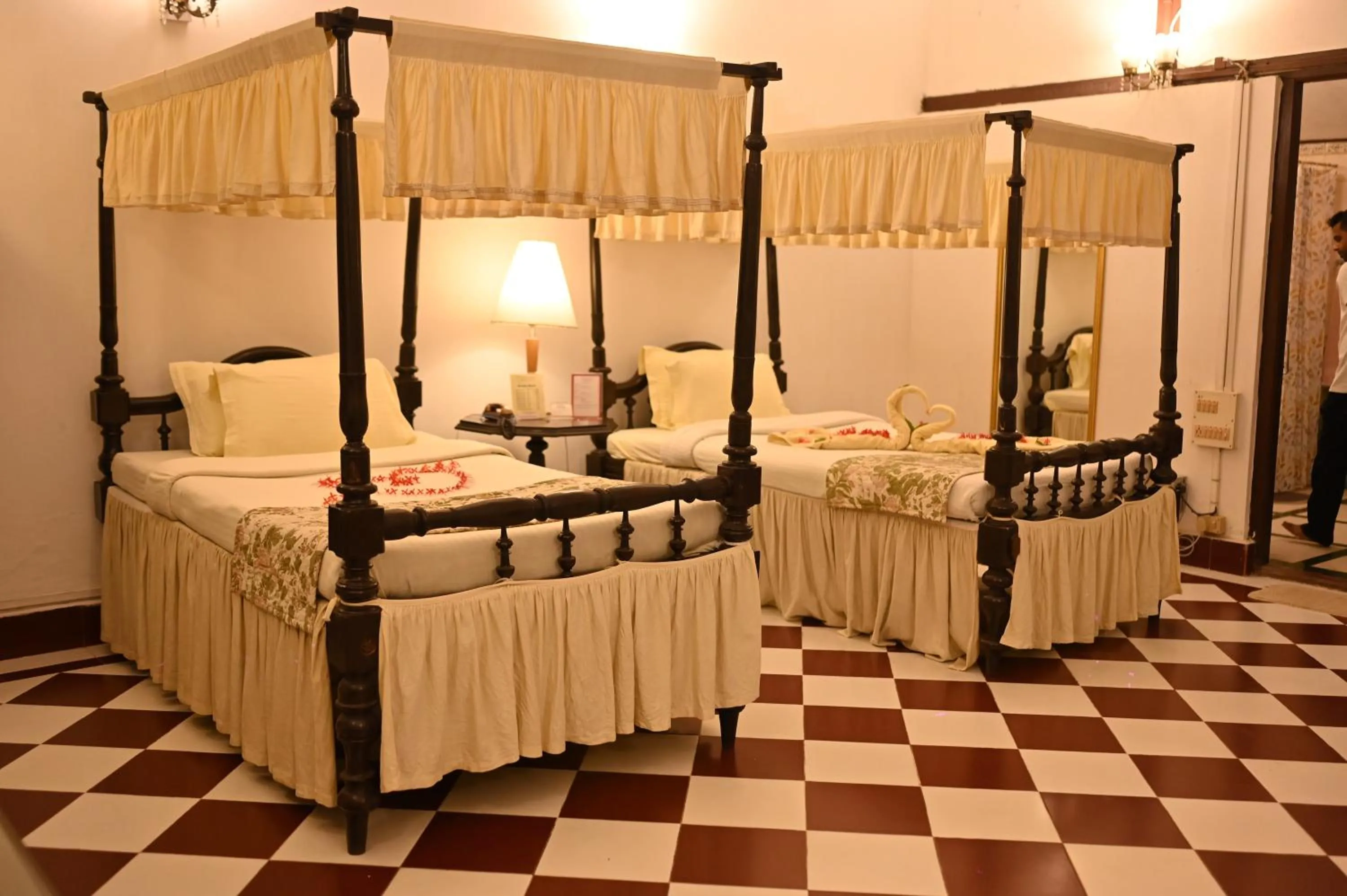 Bed in Banyan Grove