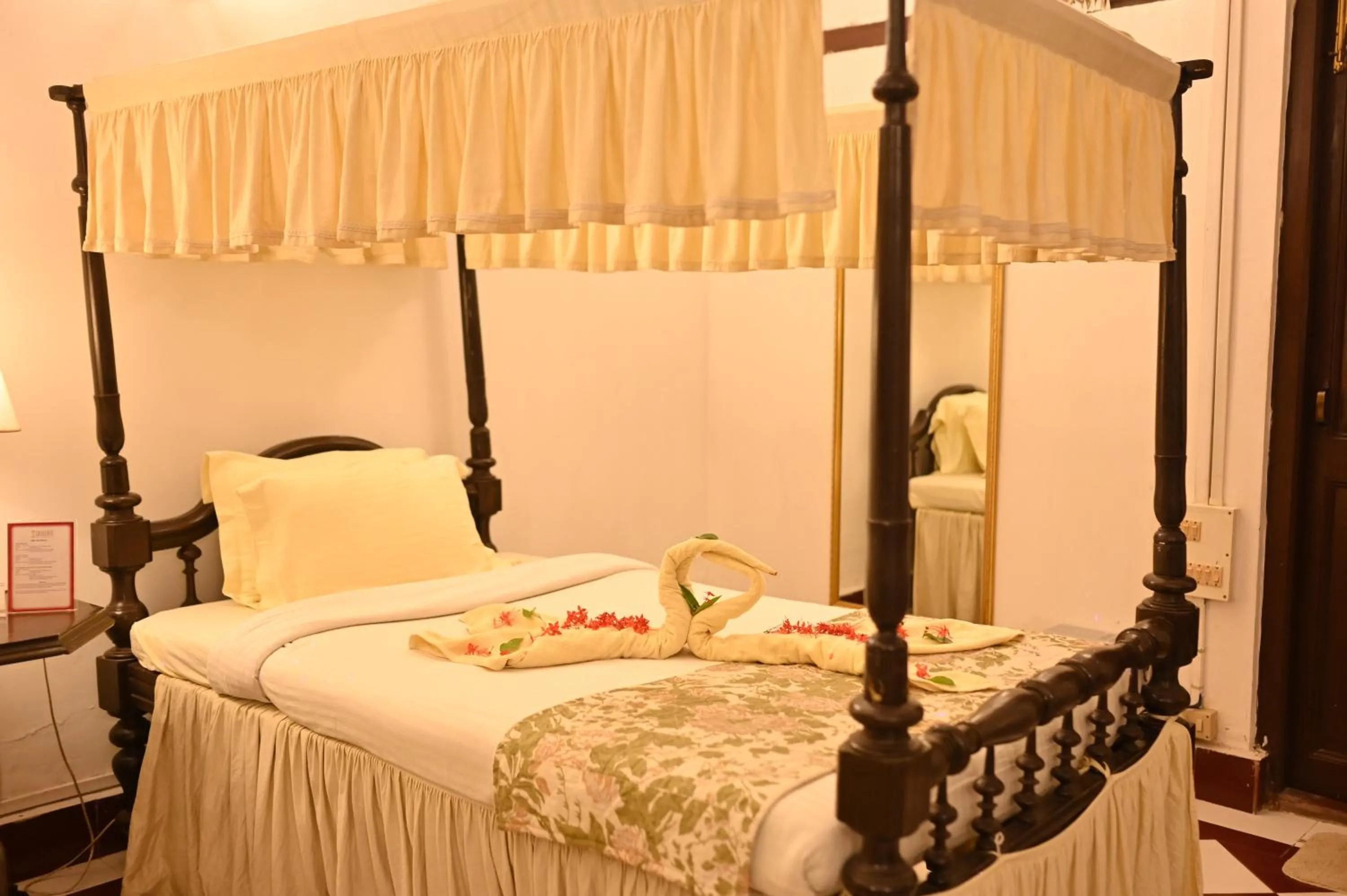 Bed in Banyan Grove