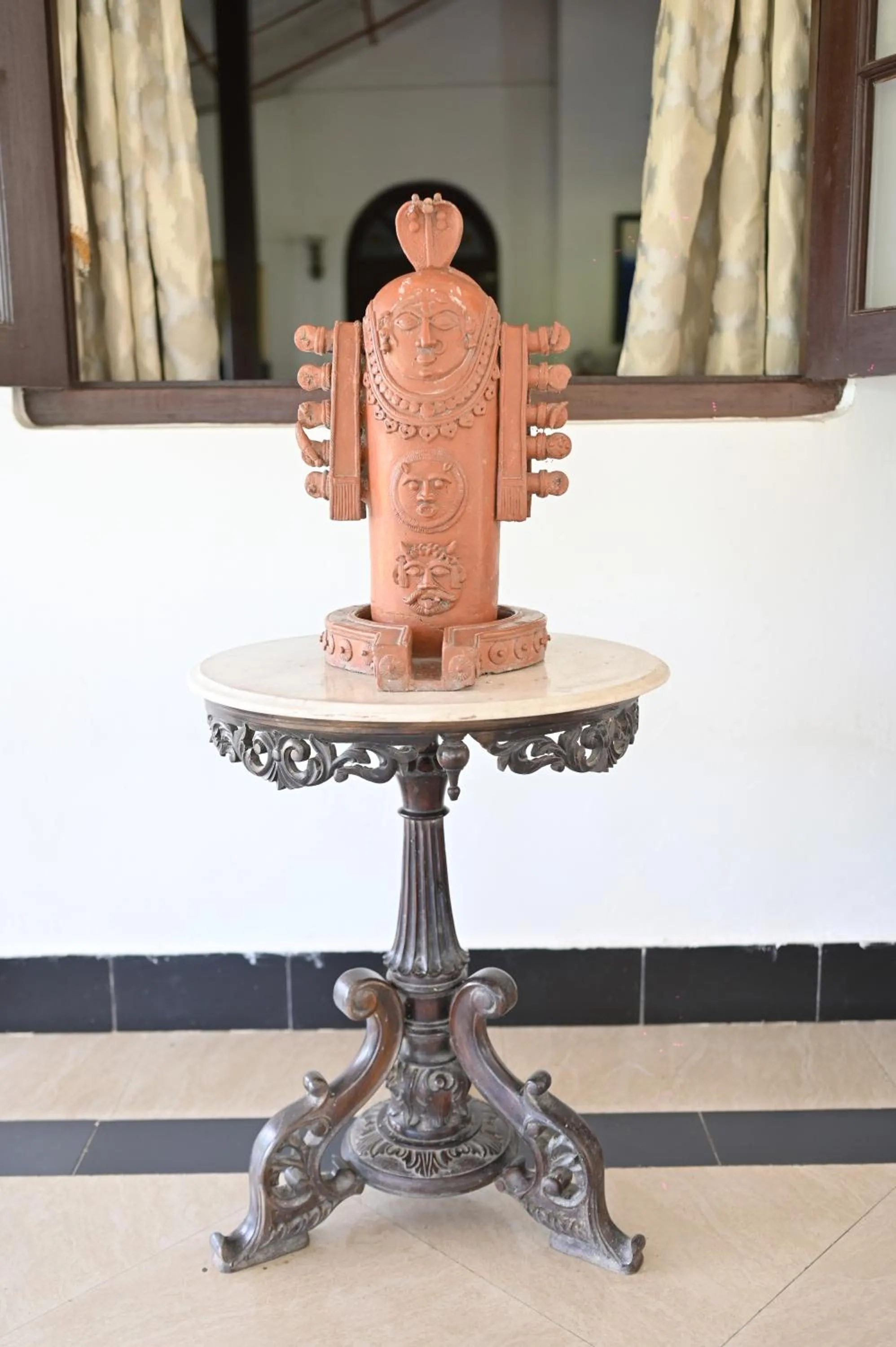 Decorative detail in Banyan Grove