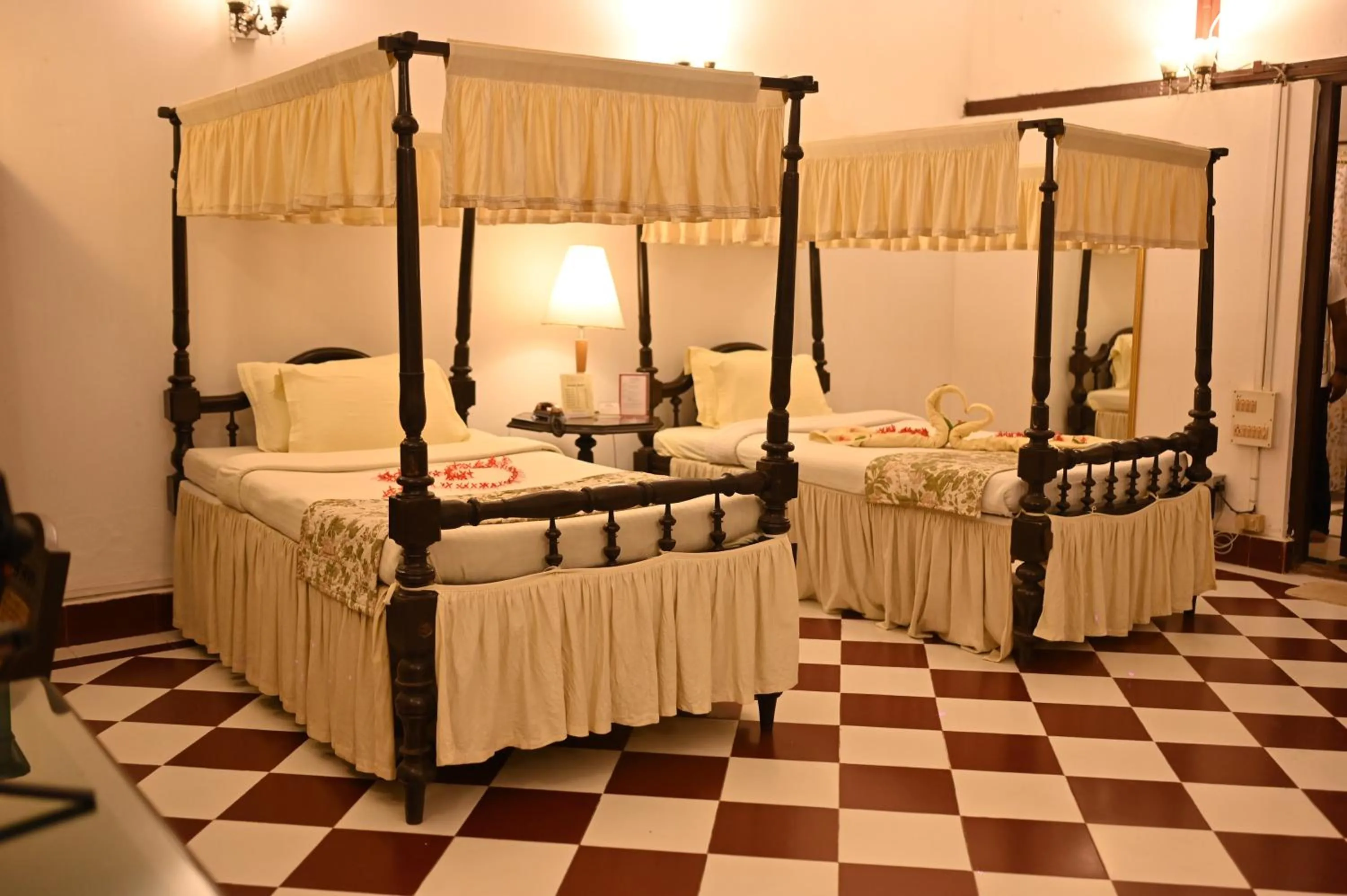 Bed in Banyan Grove