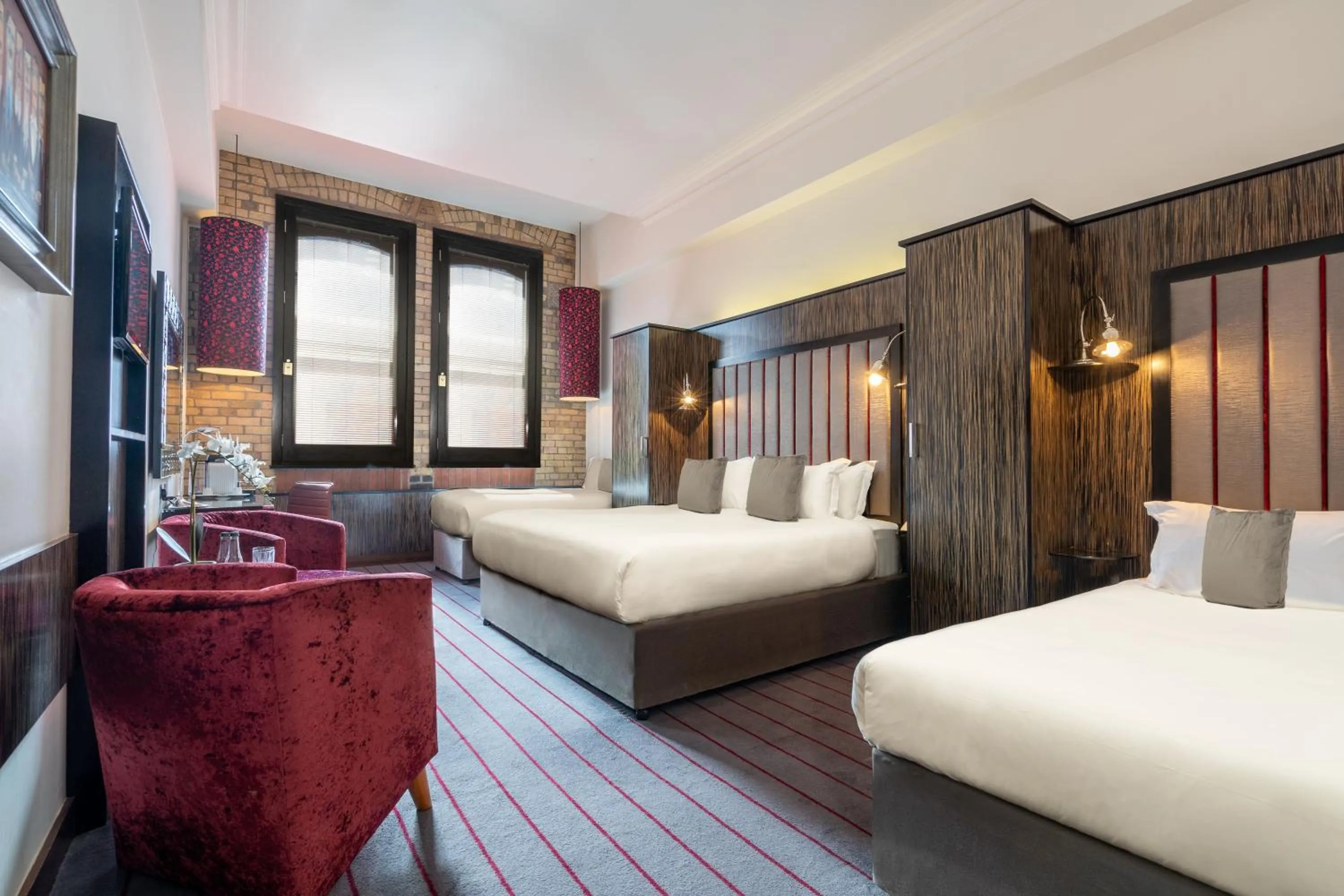 Bedroom, Bed in The Trinity City Hotel