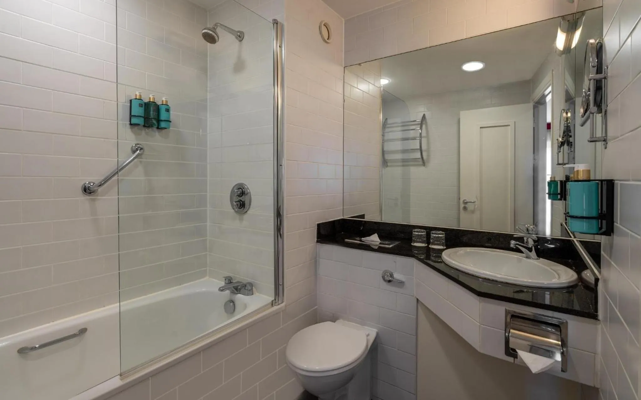 Bathroom in The Trinity City Hotel