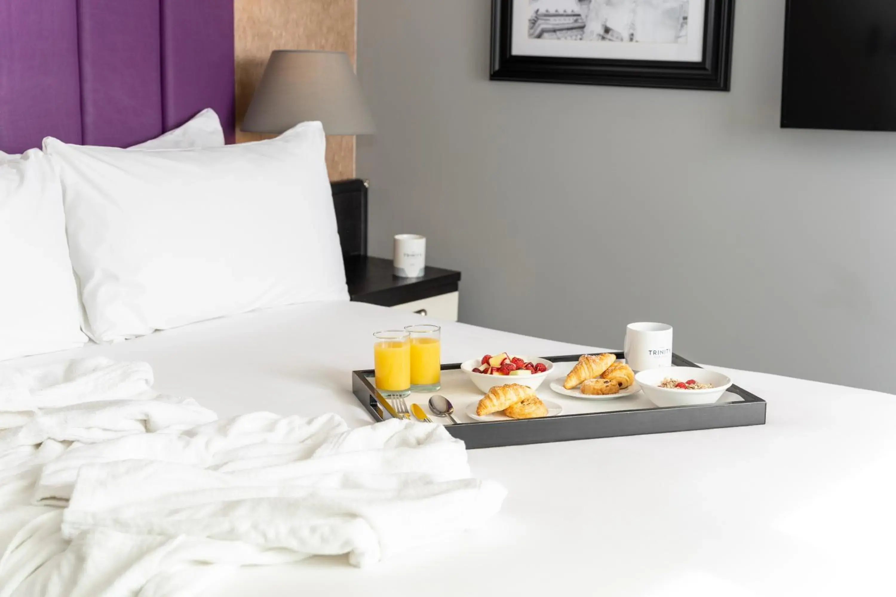 Bedroom, Bed in The Trinity City Hotel Bedroom, Bed in The Trinity City Hotel