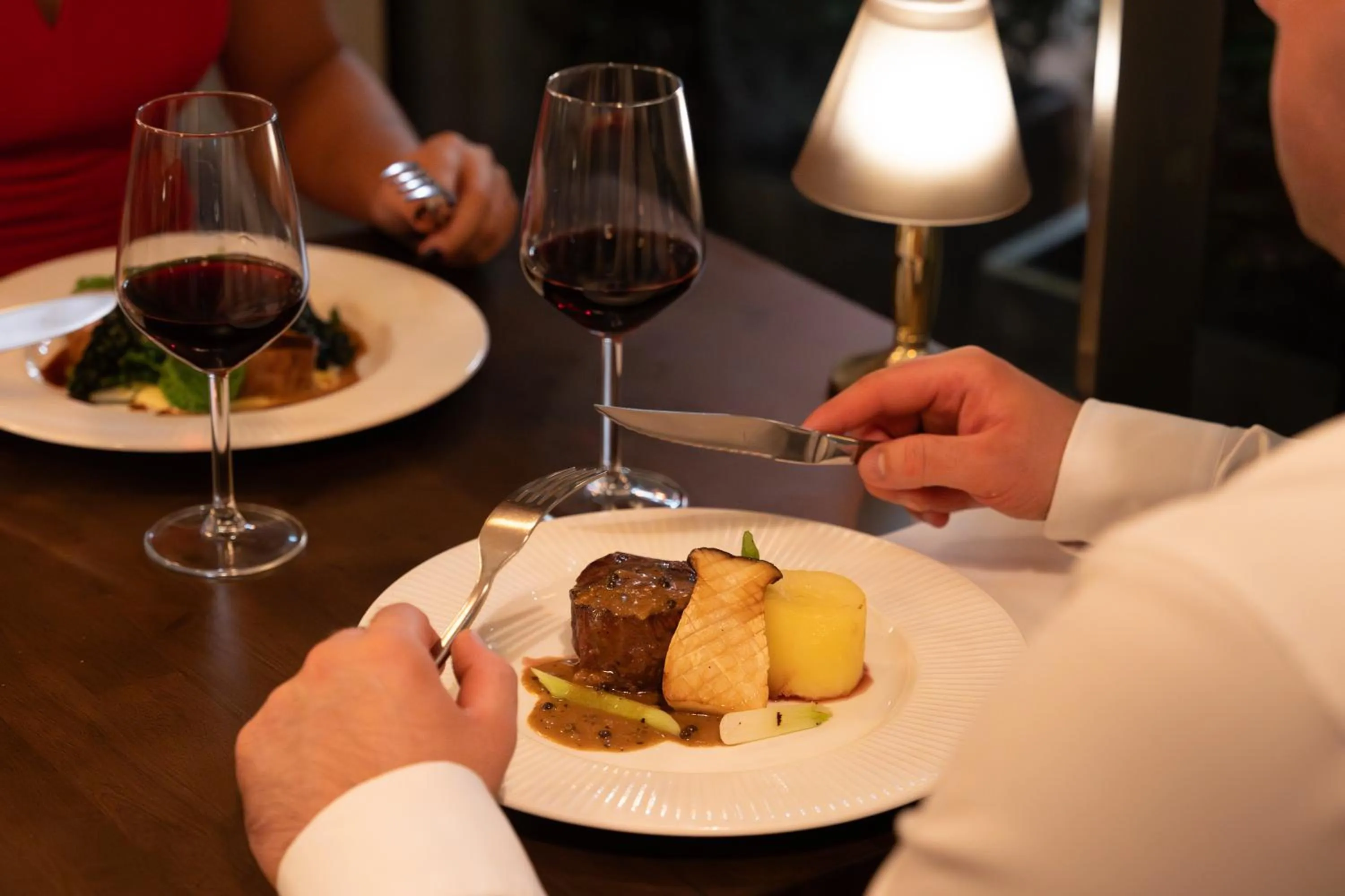 Restaurant/places to eat in The Trinity City Hotel