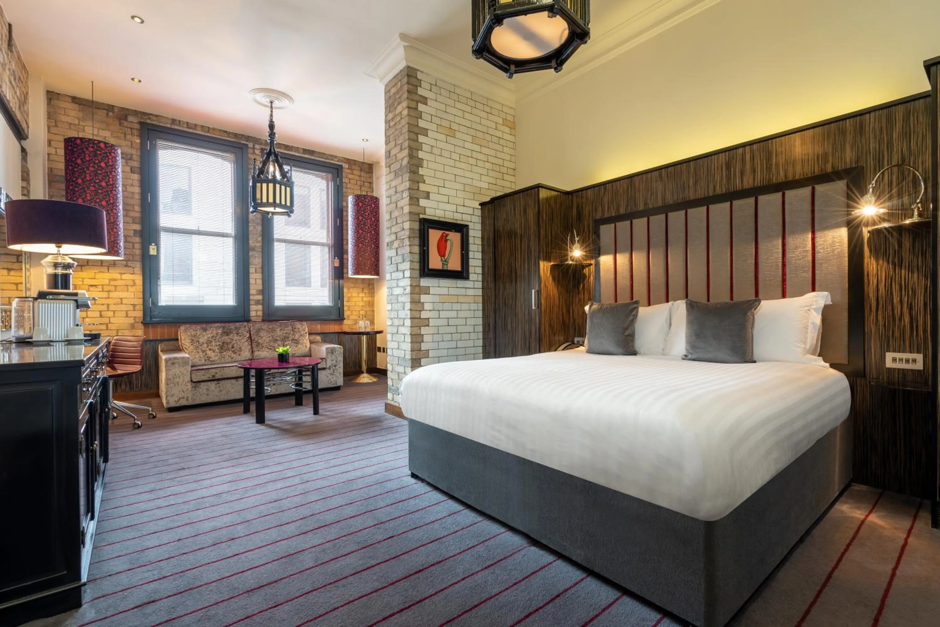 Bedroom, Bed in The Trinity City Hotel