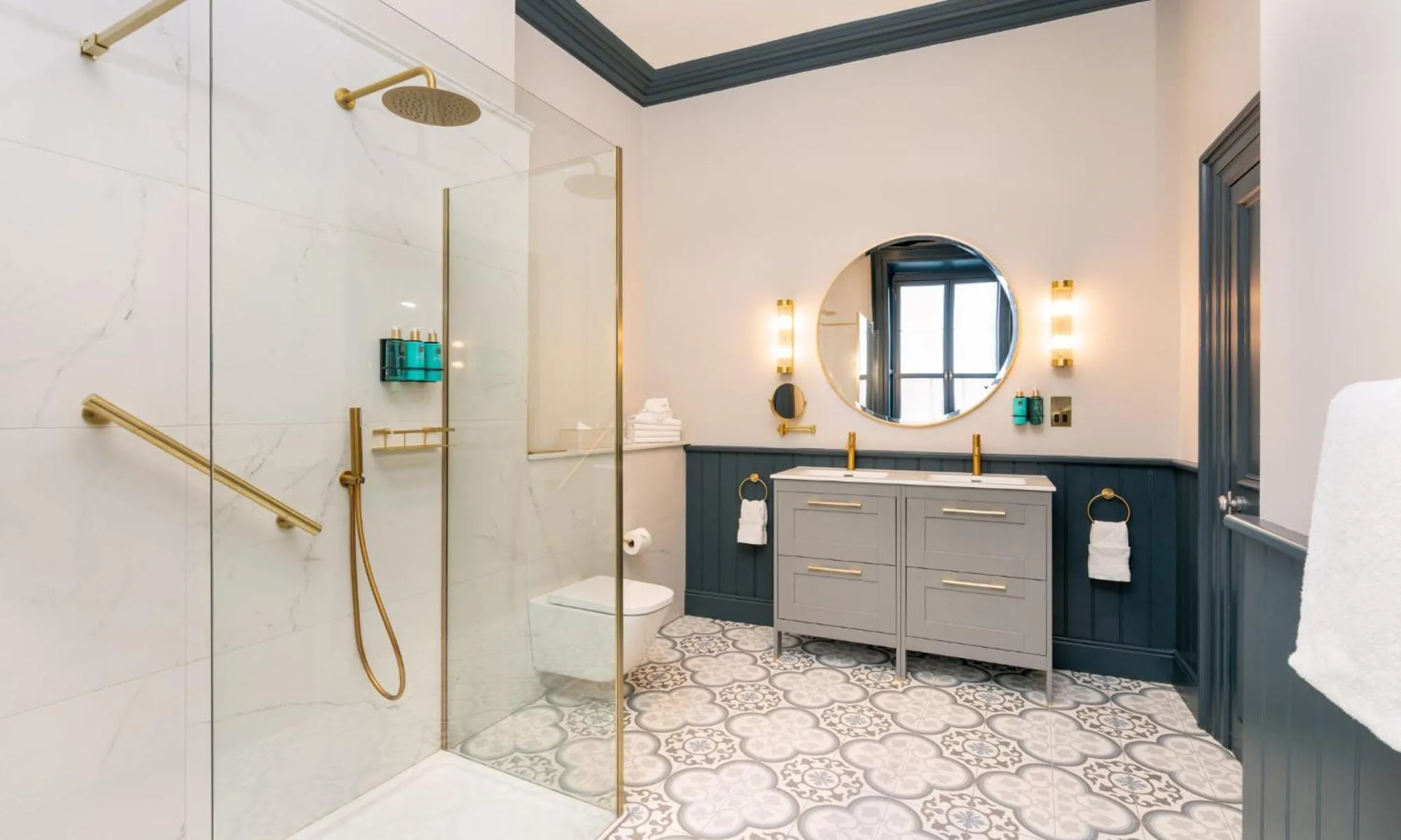 Bathroom in The Trinity City Hotel