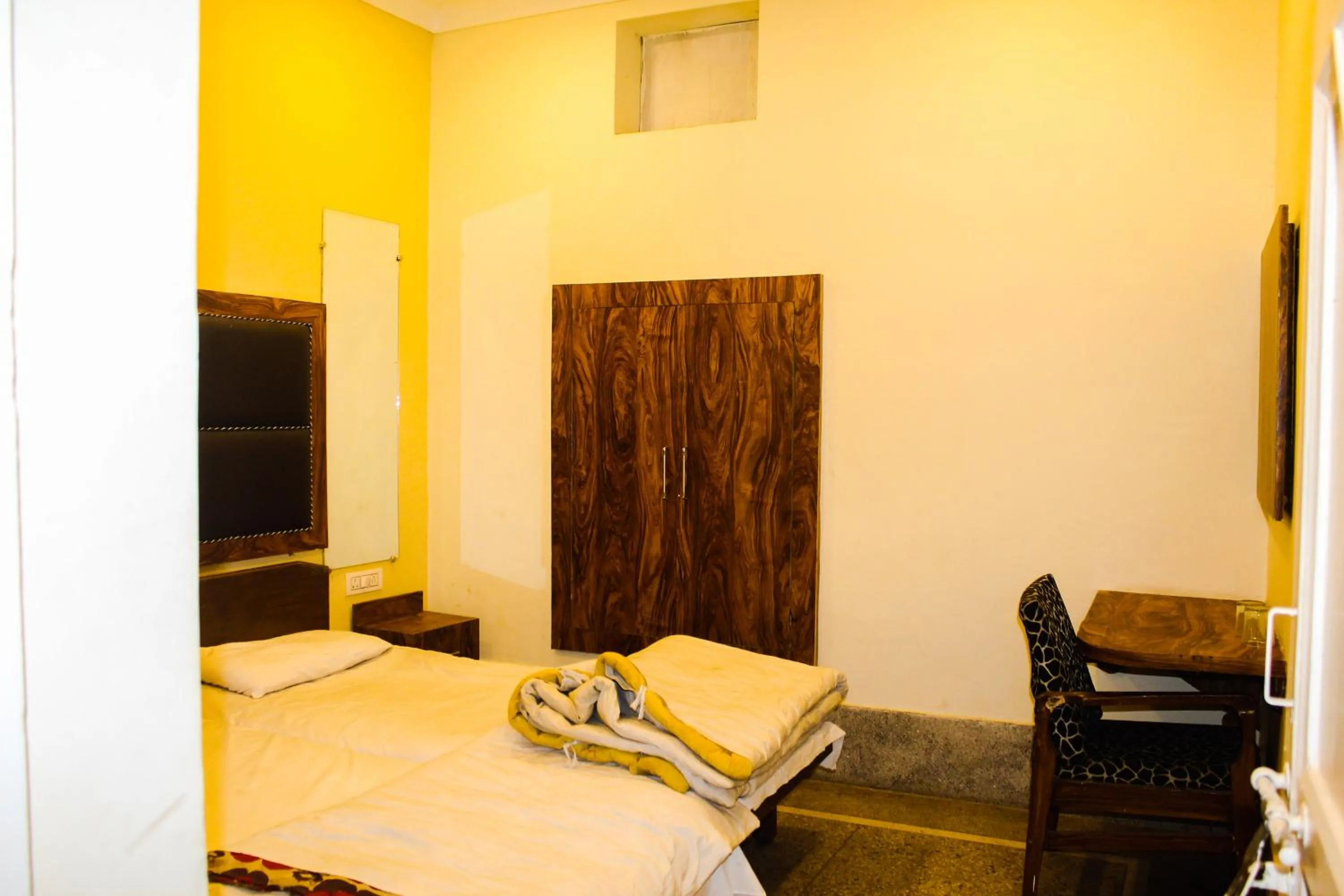 Photo of the whole room, Bed in Hotel Anand Palace
