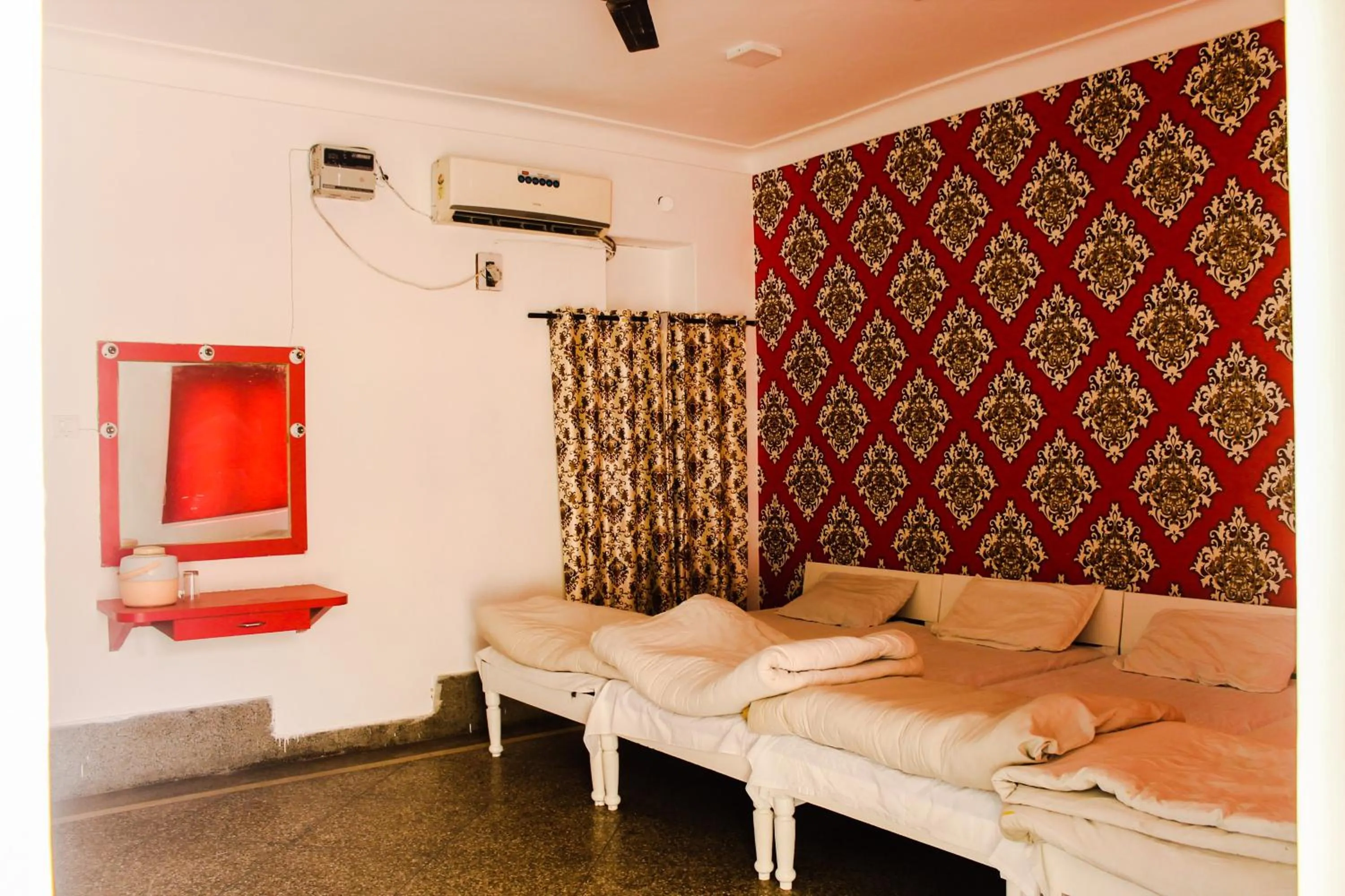 Photo of the whole room in Hotel Anand Palace