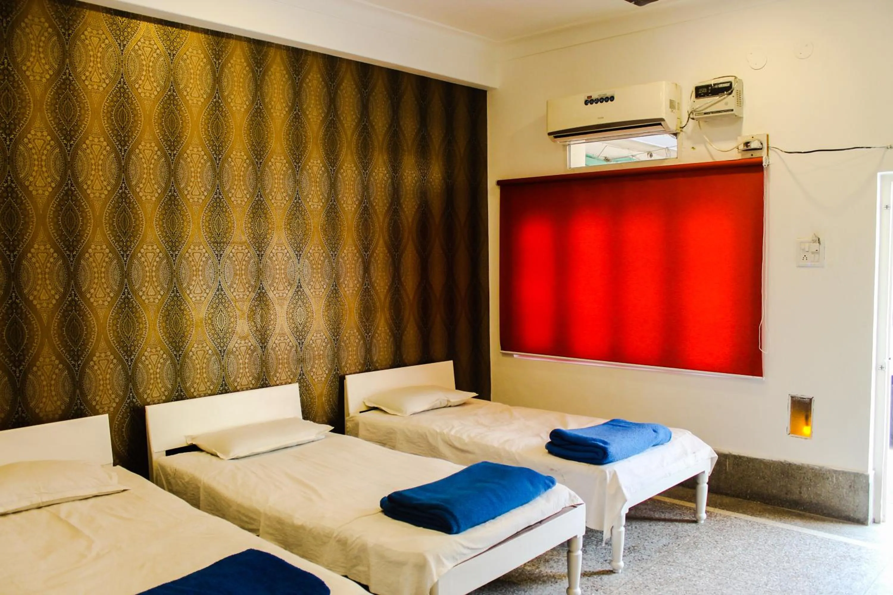 Family, Bed in Hotel Anand Palace