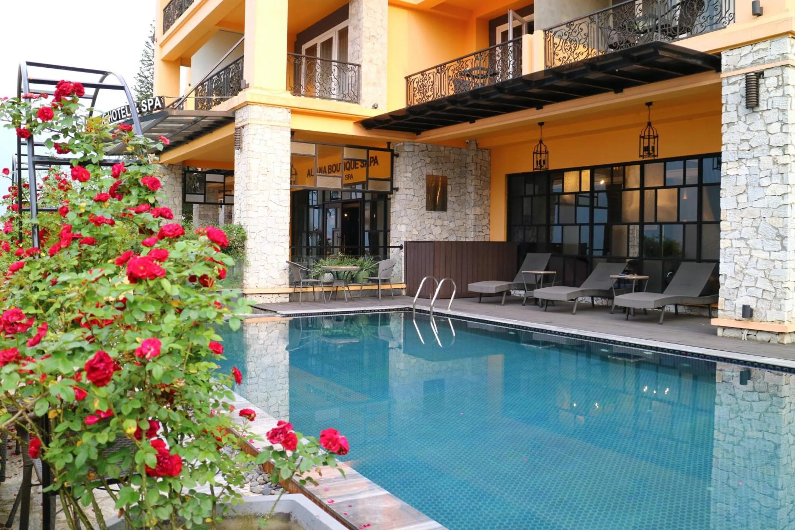 Swimming pool in Aliana Boutique Sapa Hotel & Spa