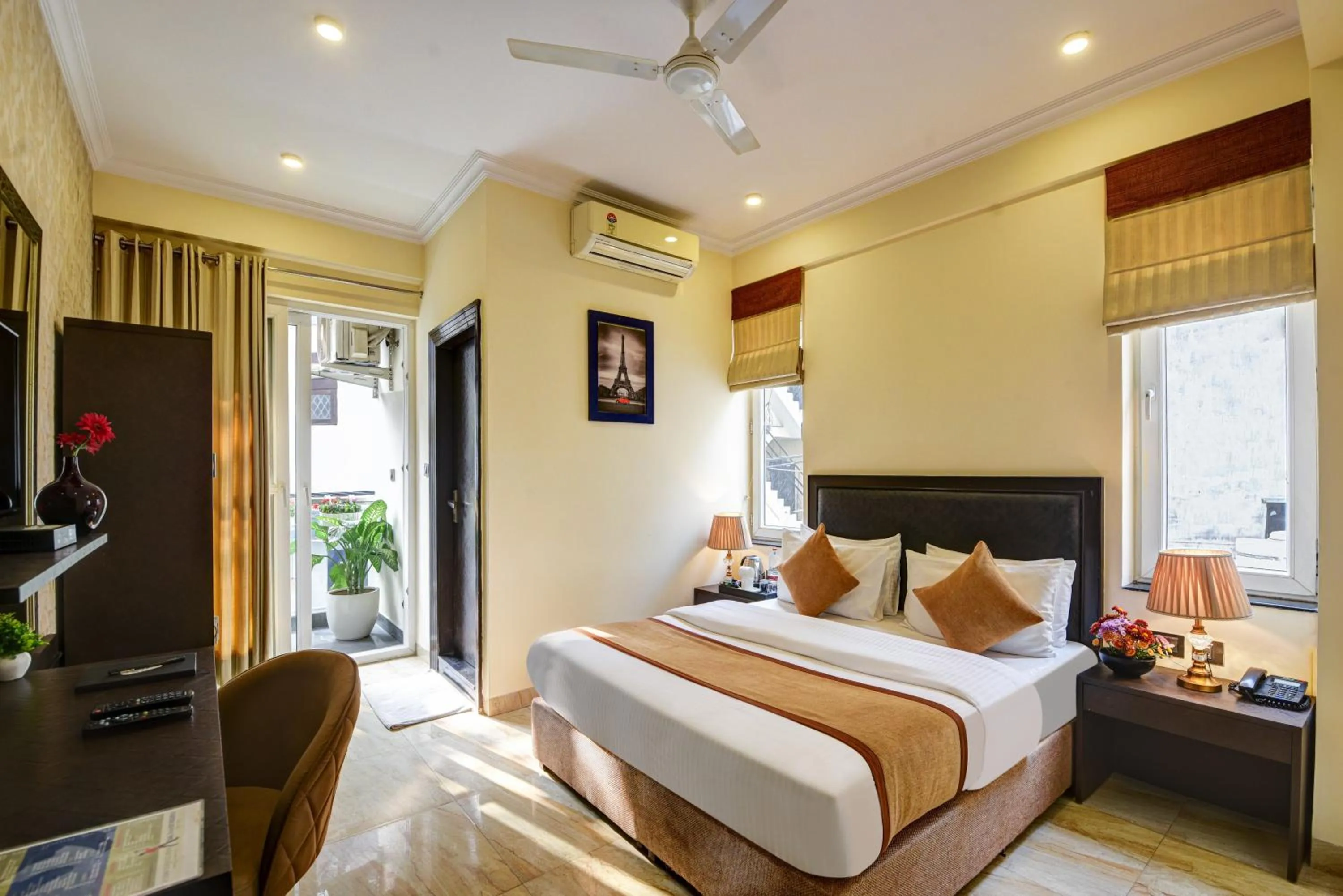 Property building, Bed in Anand Bhawan