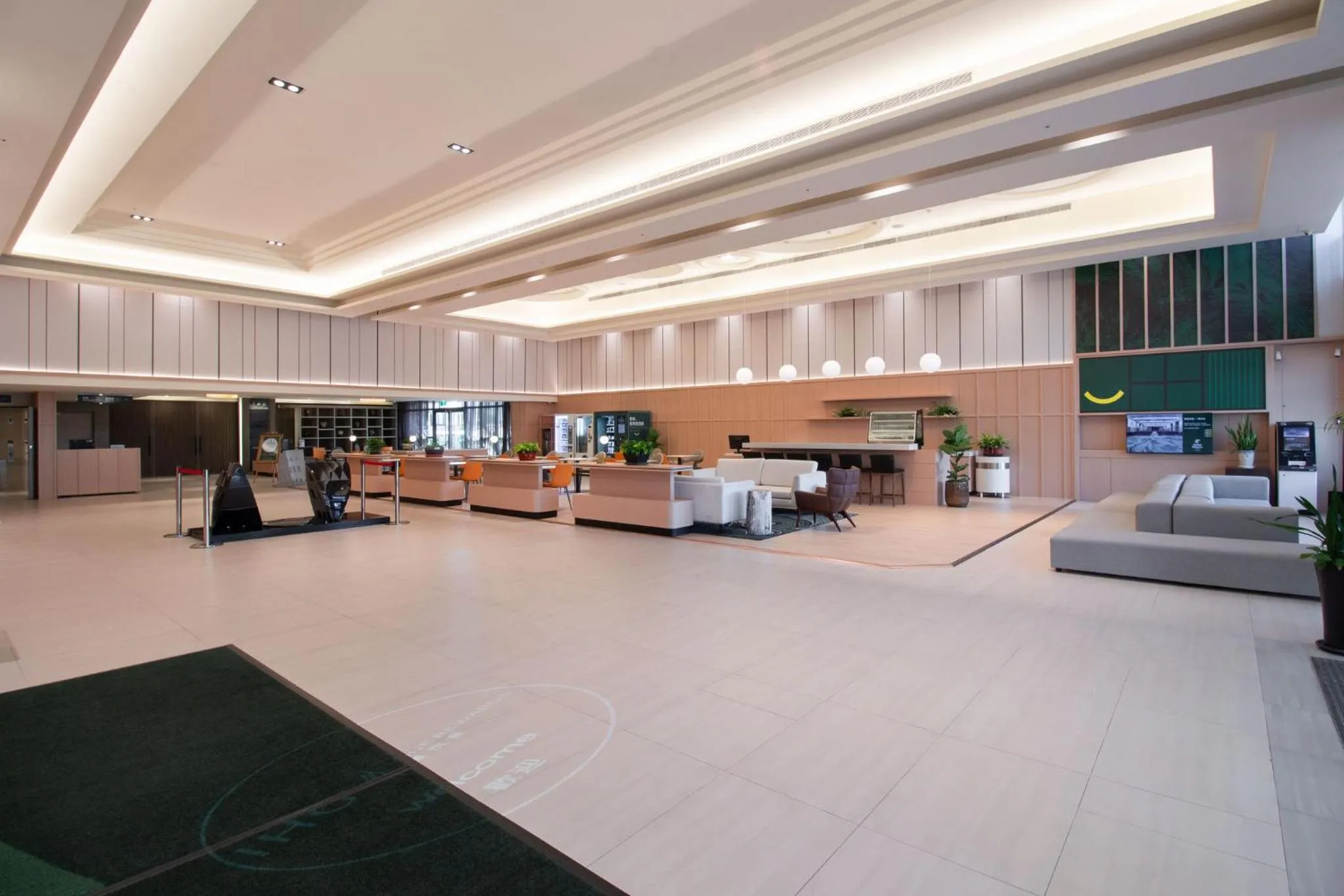 Property building in Holiday Inn Taoyuan Airport by IHG