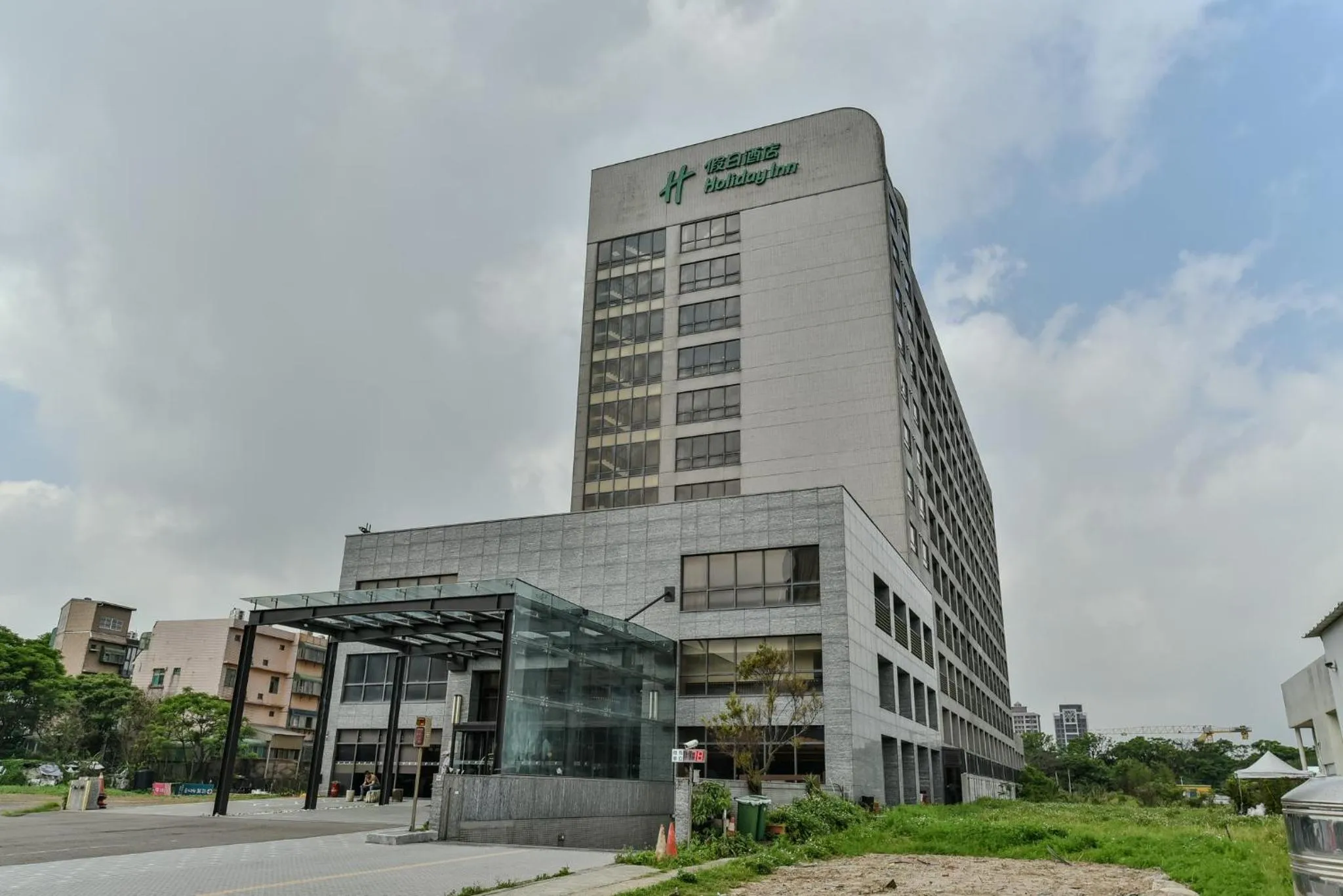 Property building in Holiday Inn Taoyuan Airport by IHG