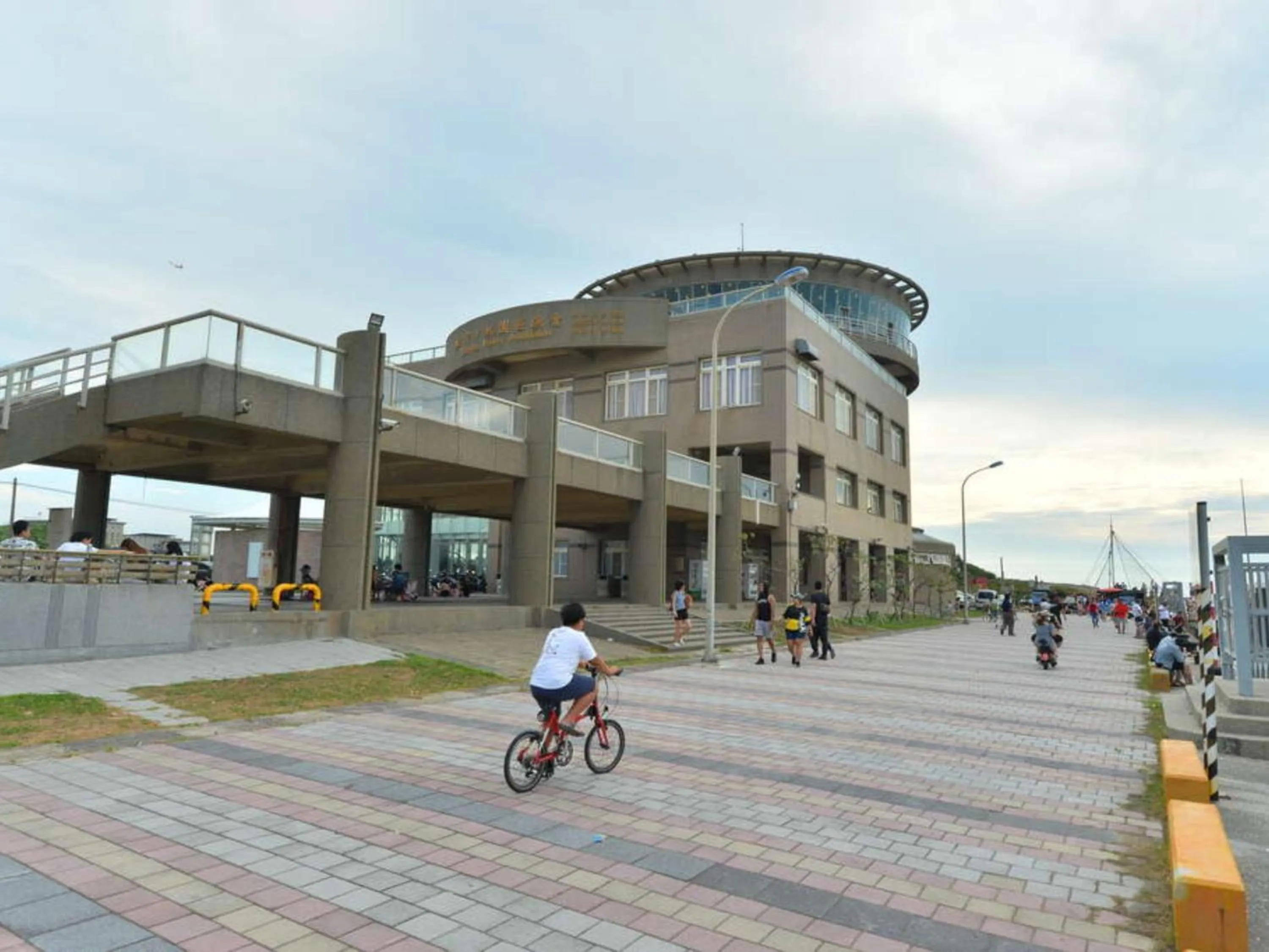 Nearby landmark in Holiday Inn Taoyuan Airport by IHG