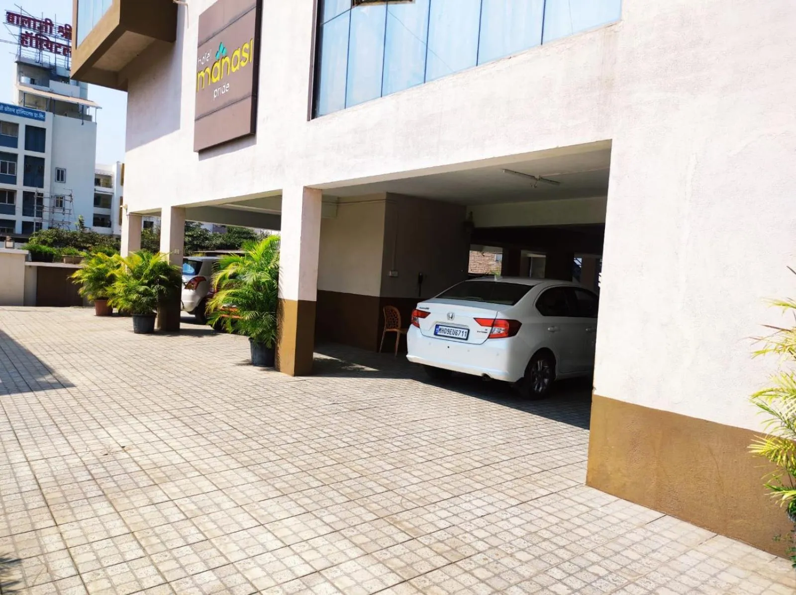 Parking in Manasi Pride