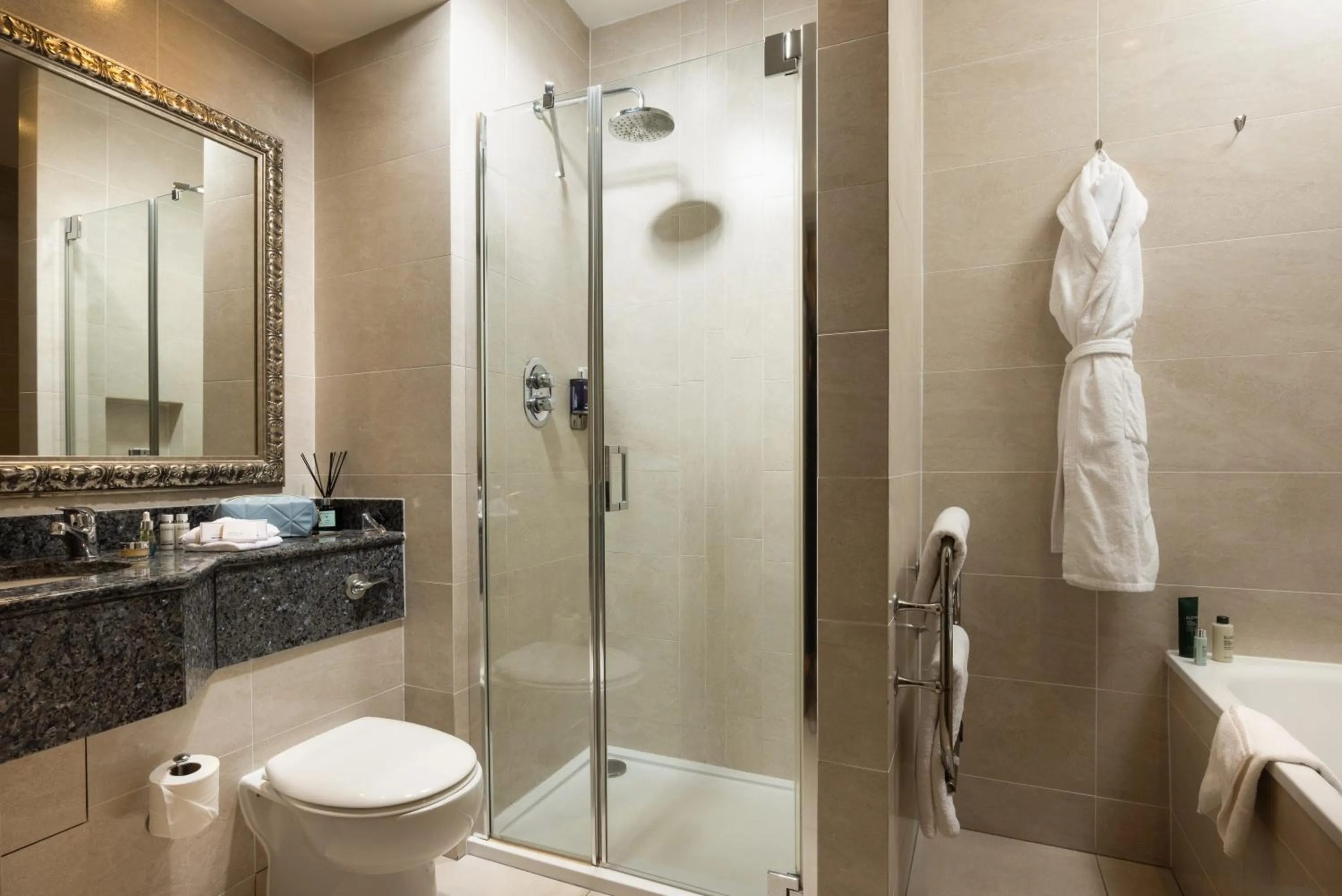 Shower in Faithlegg Hotel