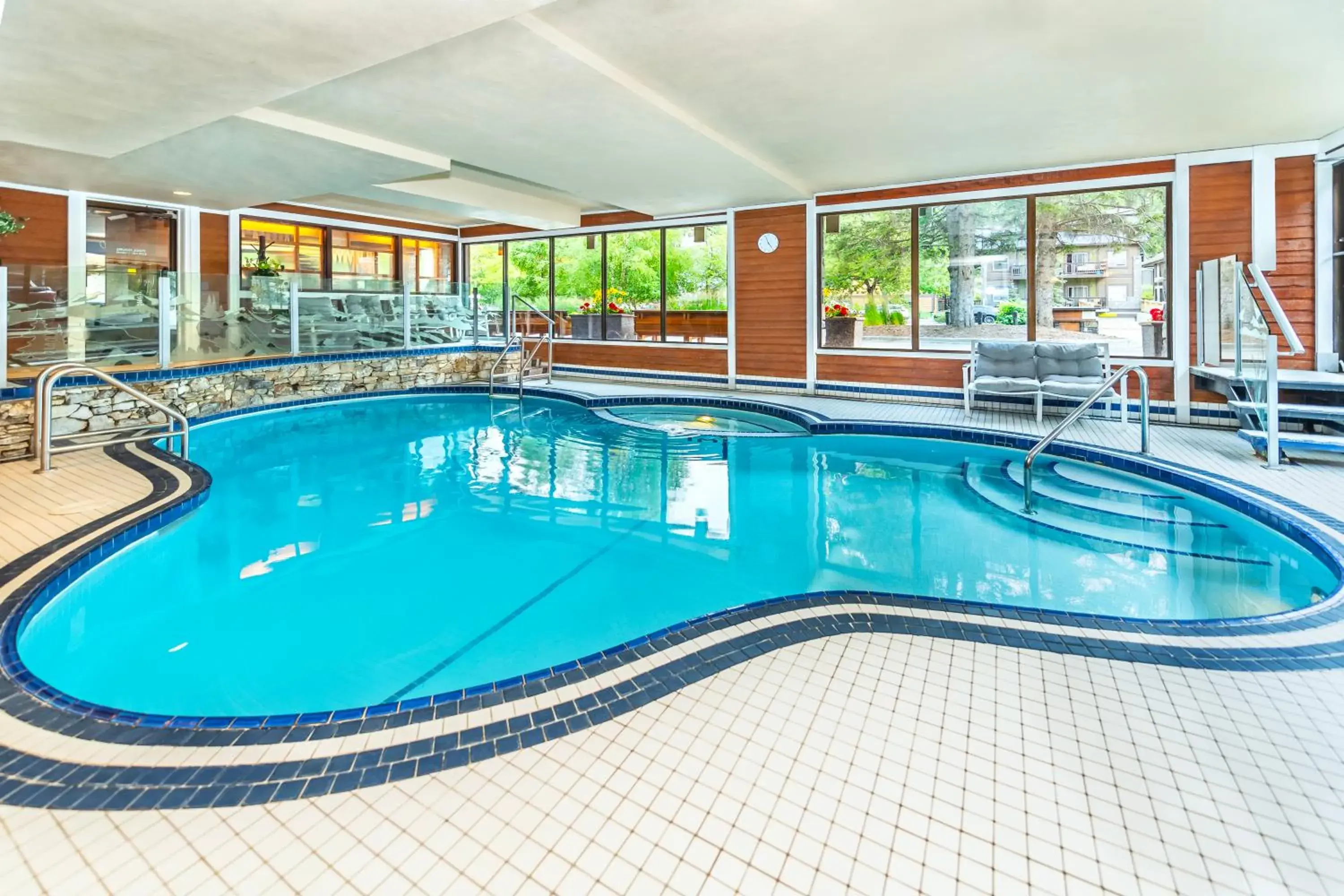 Swimming pool in Charltons Banff Swimming pool in Charltons Banff