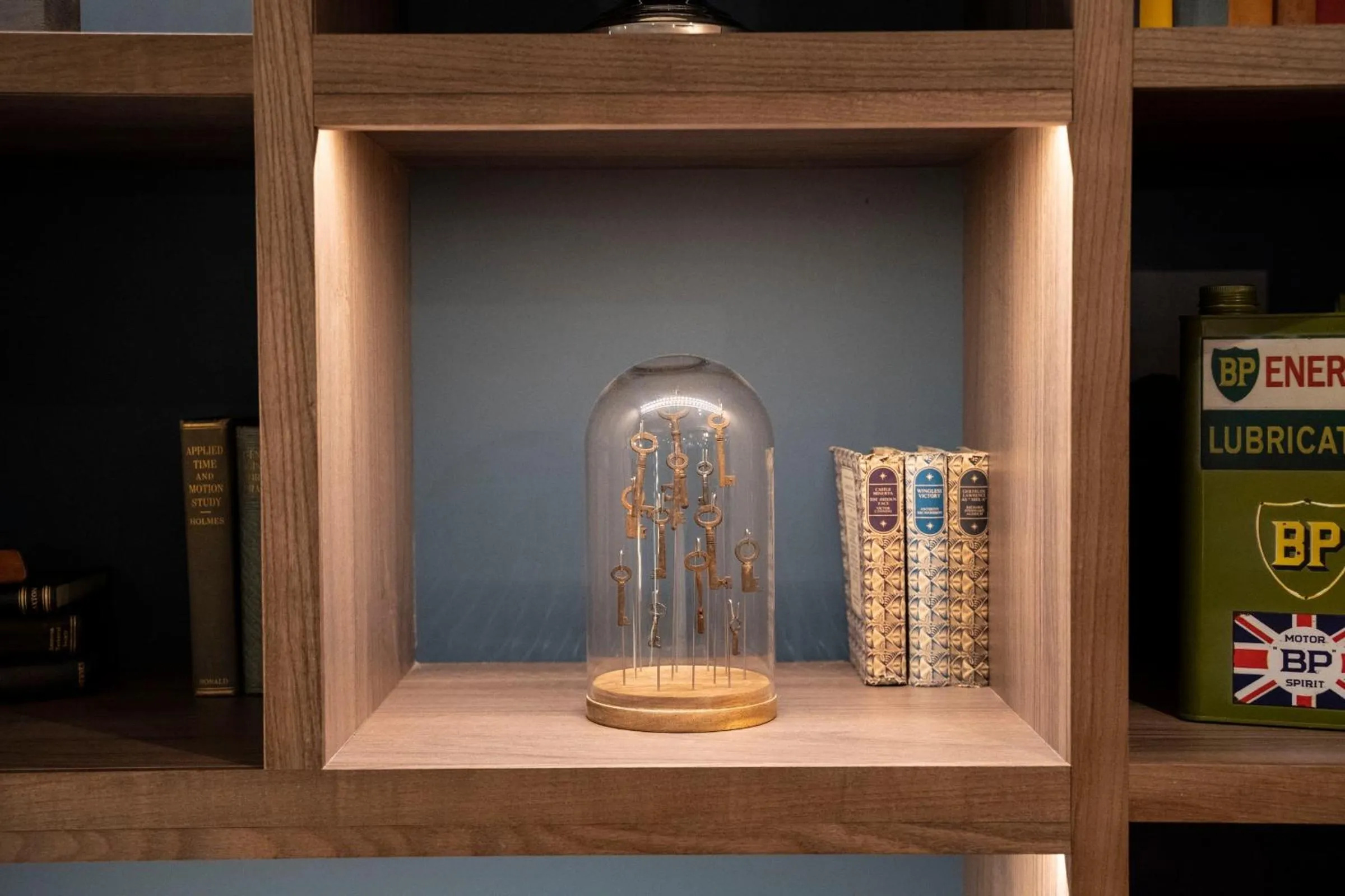 Decorative detail in Mercure Birmingham West Hotel