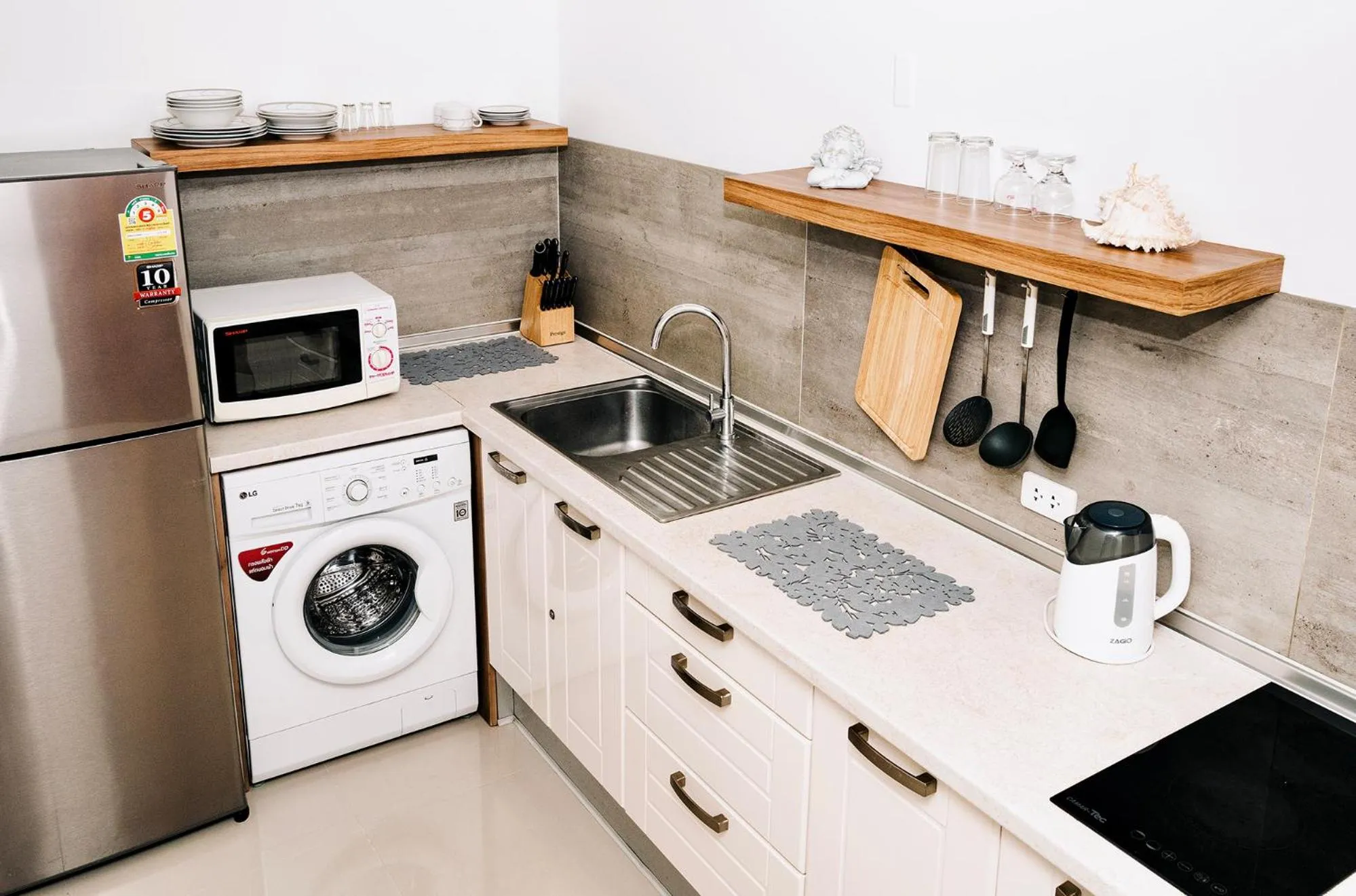 kitchen in Beach 7 Condo
