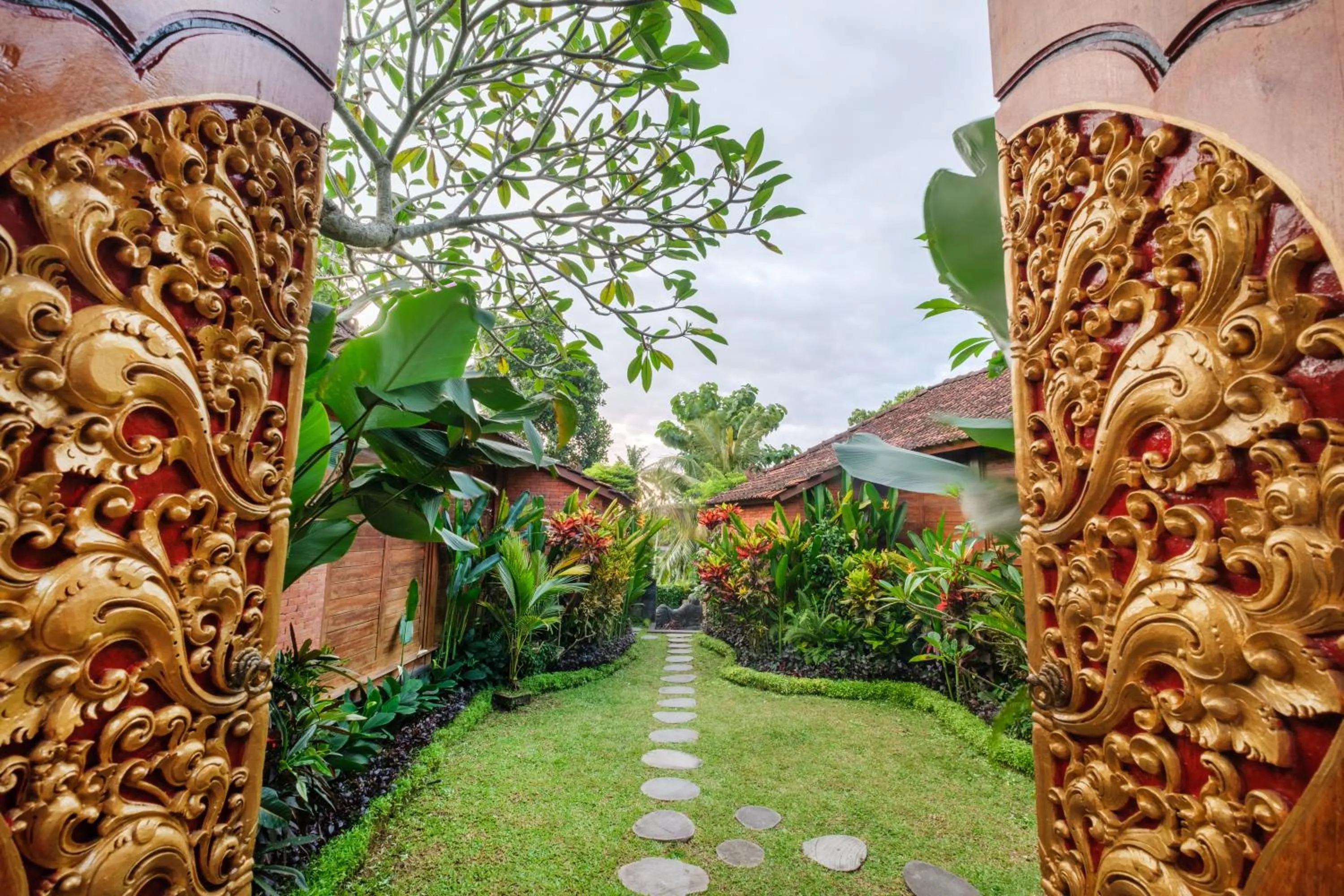 Garden view in Puri Kobot