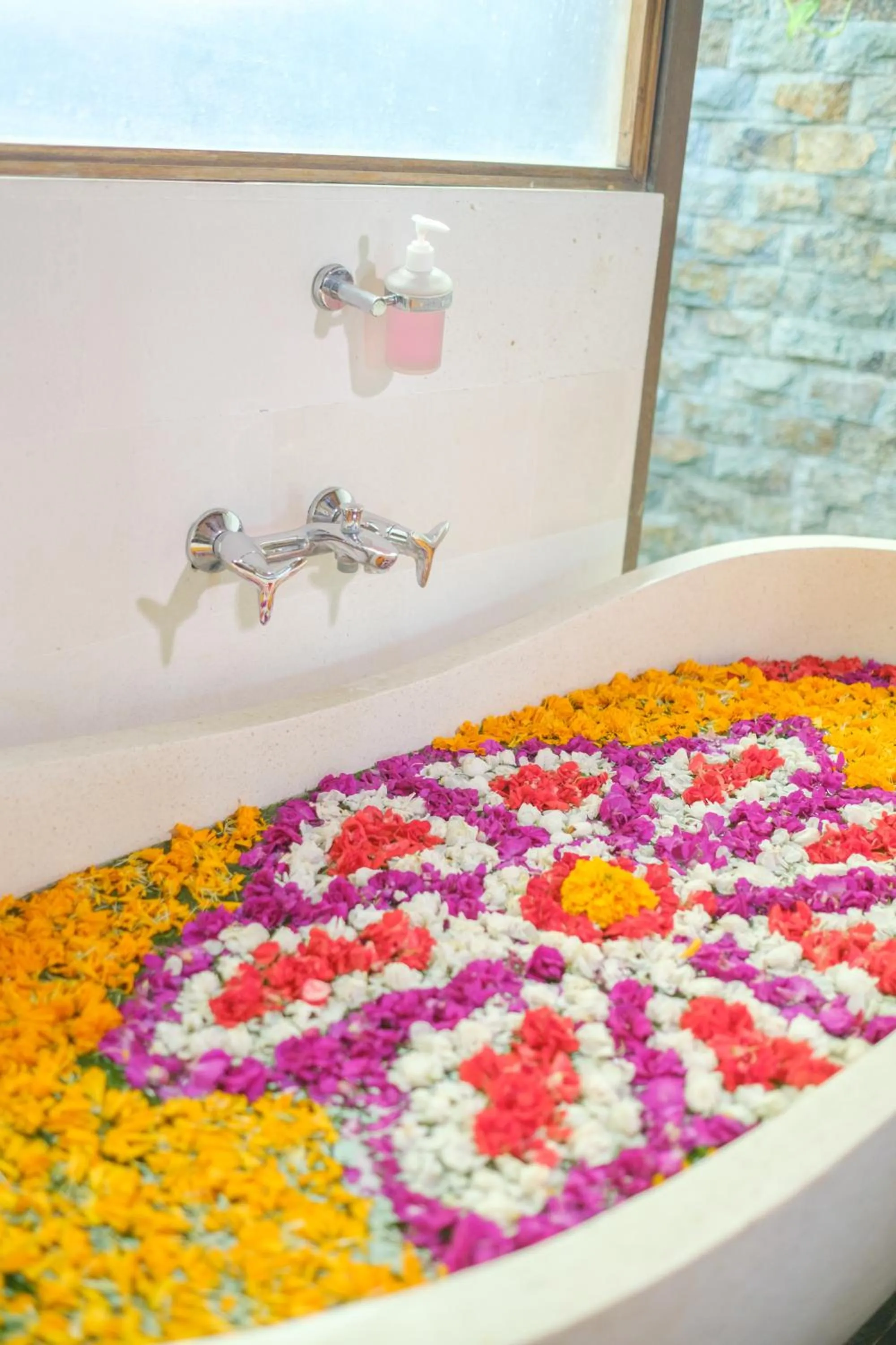 Hot Tub in Puri Kobot