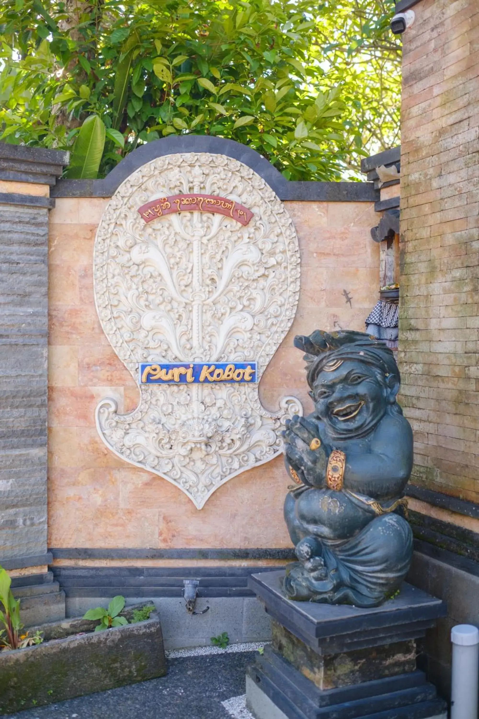 Property building in Puri Kobot Property building in Puri Kobot