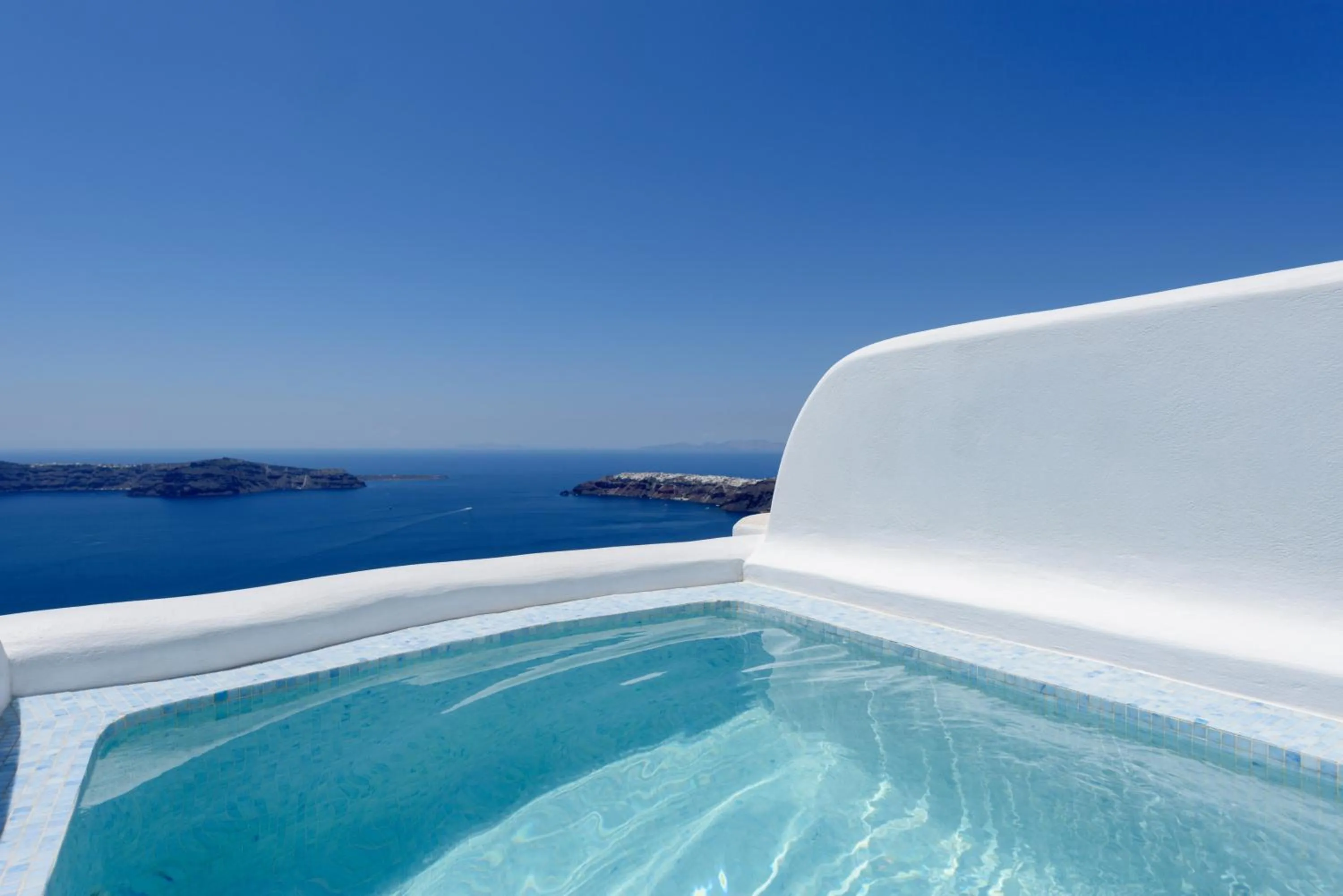 Day in Abyssanto Suites and Spa