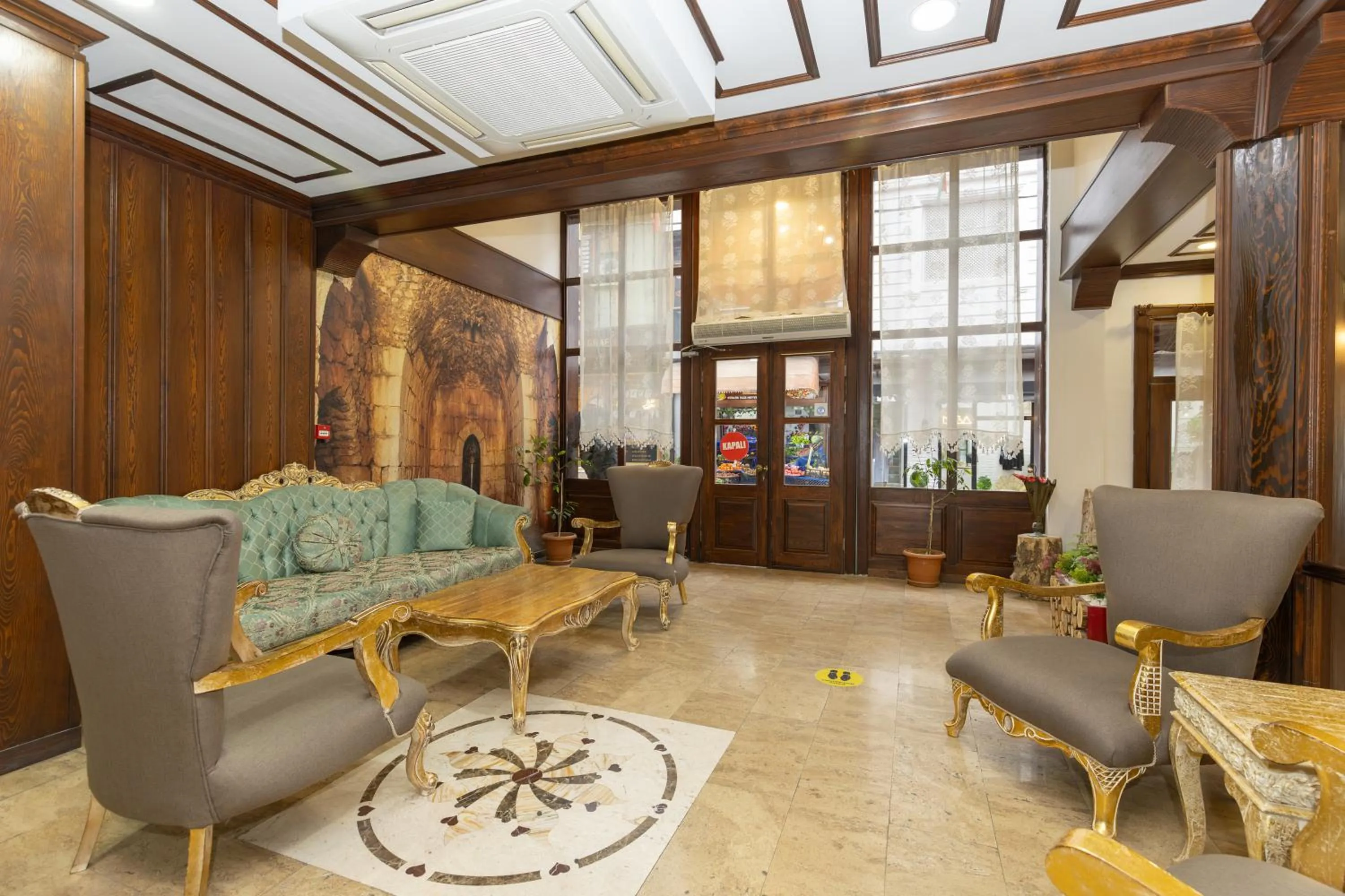 Lobby or reception in Bursa Grand Family HOTEL