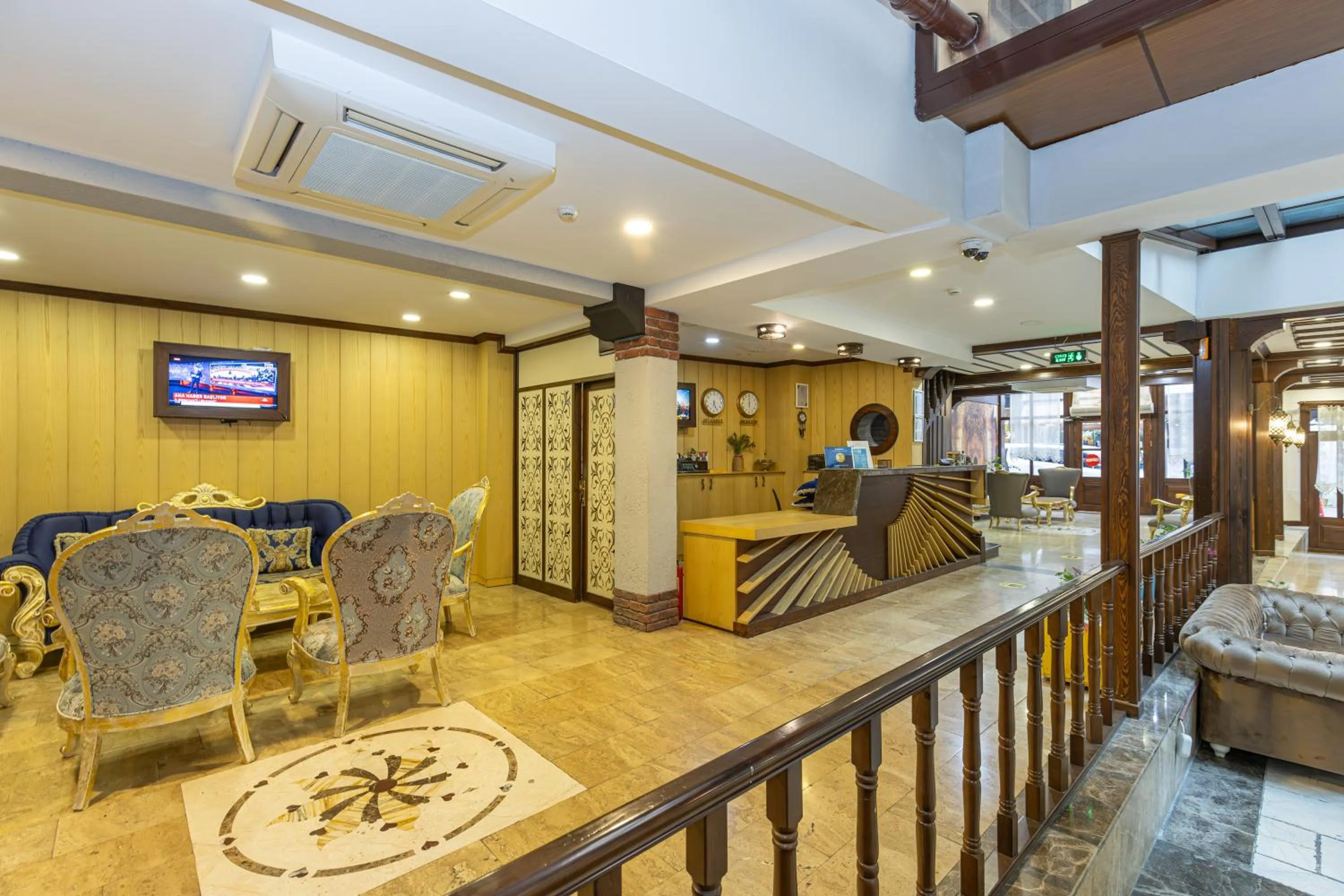 TV and multimedia in Bursa Grand Family HOTEL