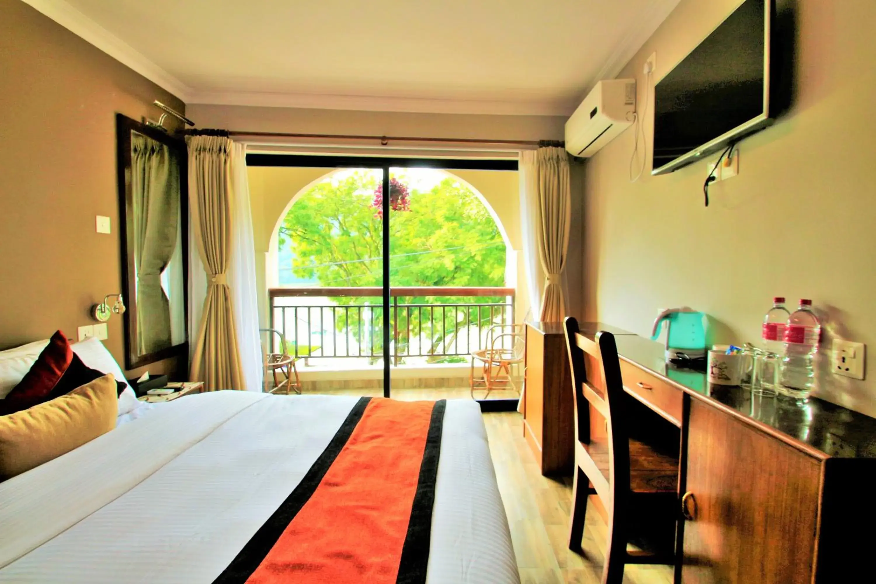 Photo of the whole room, Bed in Hotel Raniban Arcade Photo of the whole room, Bed in Hotel Raniban Arcade