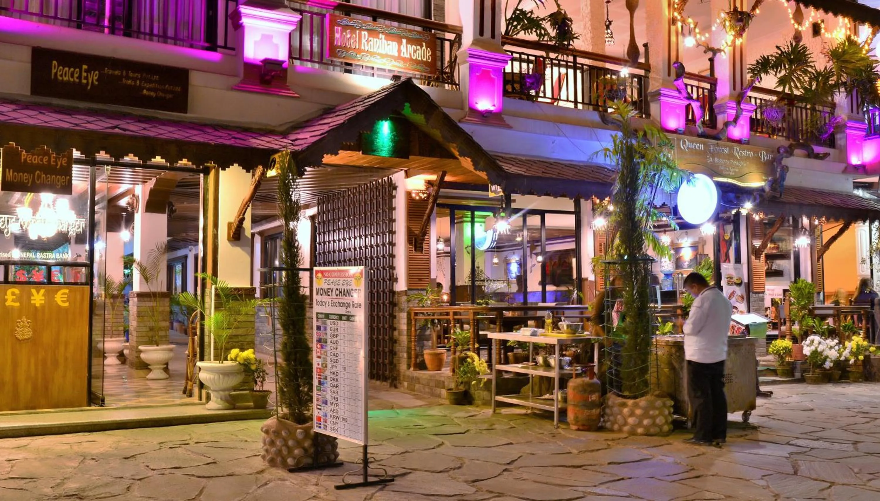 Facade/entrance in Hotel Raniban Arcade