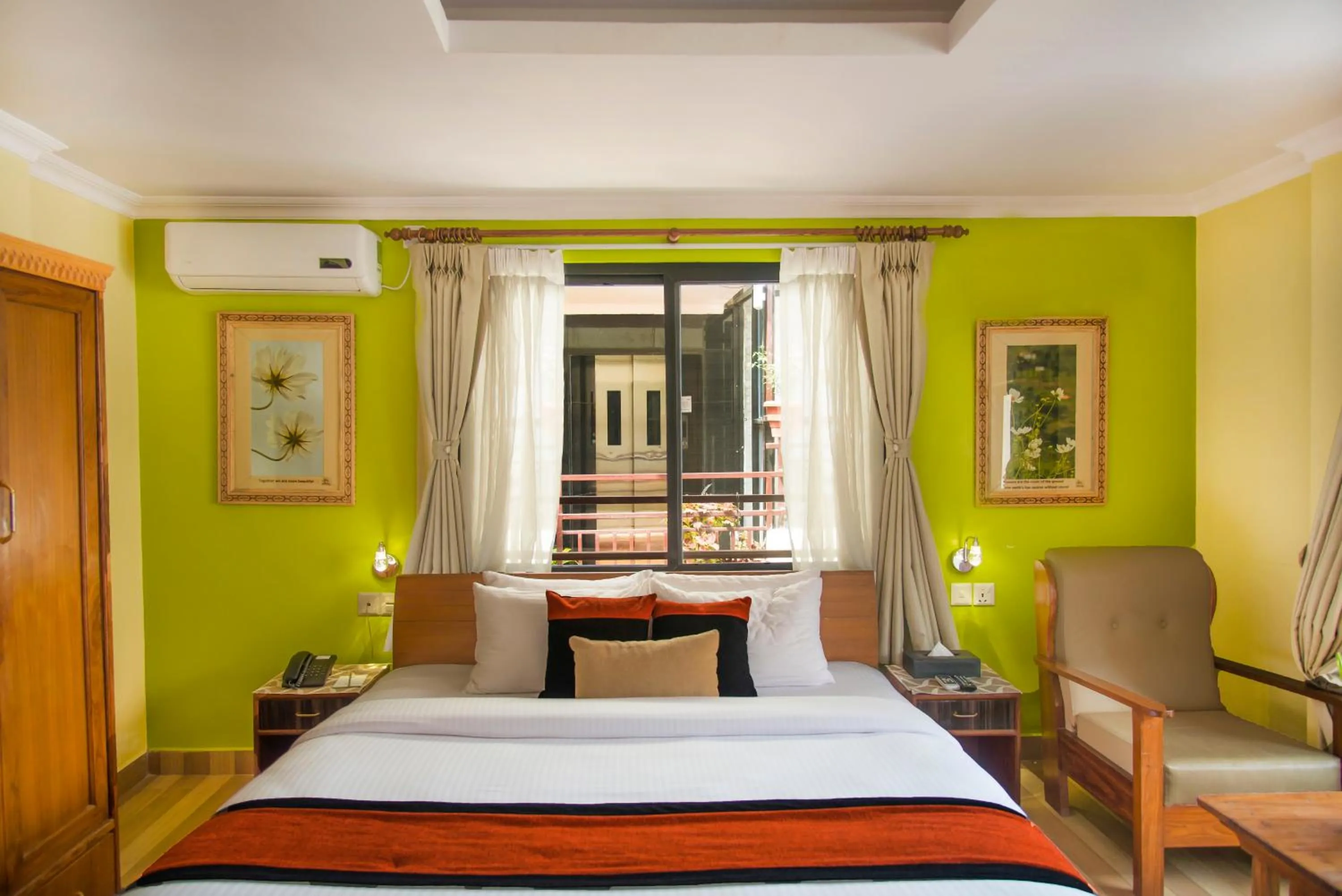 Bed in Hotel Raniban Arcade