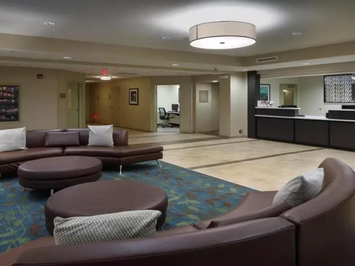 Candlewood Suites - Newark South - University Area by IHG