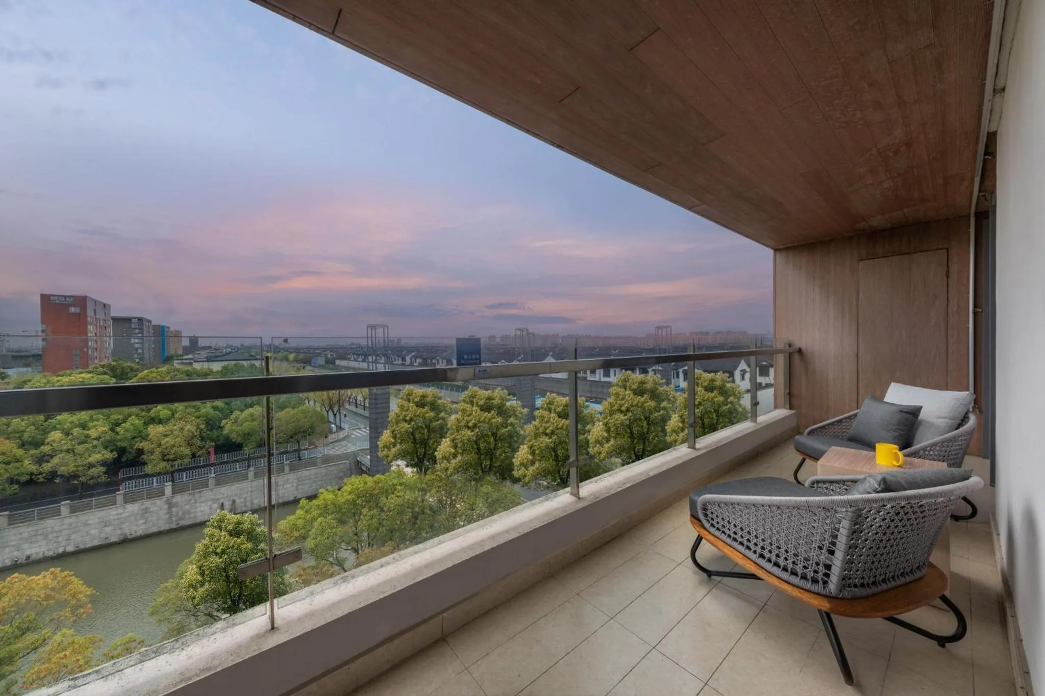 Photo of the whole room in Holiday Inn Express Shanghai Pujiang by IHG