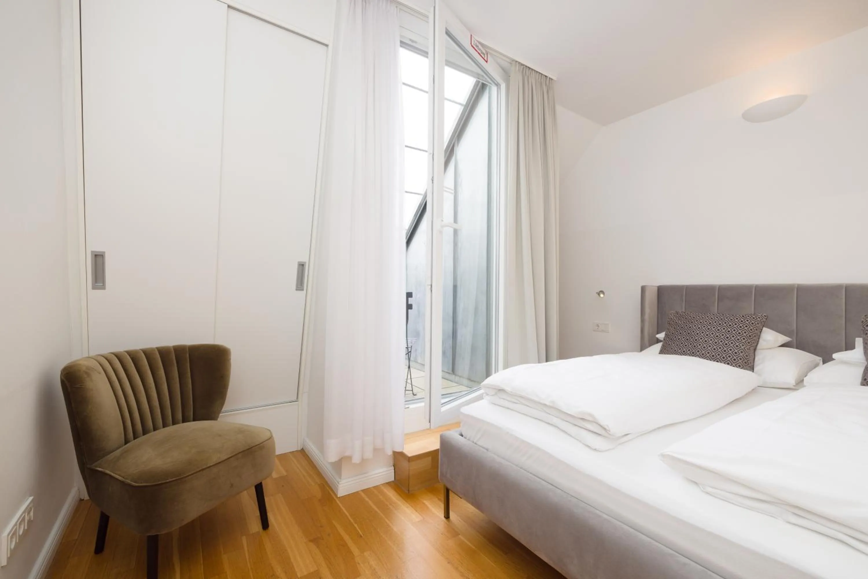 Bed in RAFAEL KAISER - Premium Apartments City Centre - Contactless Check-In