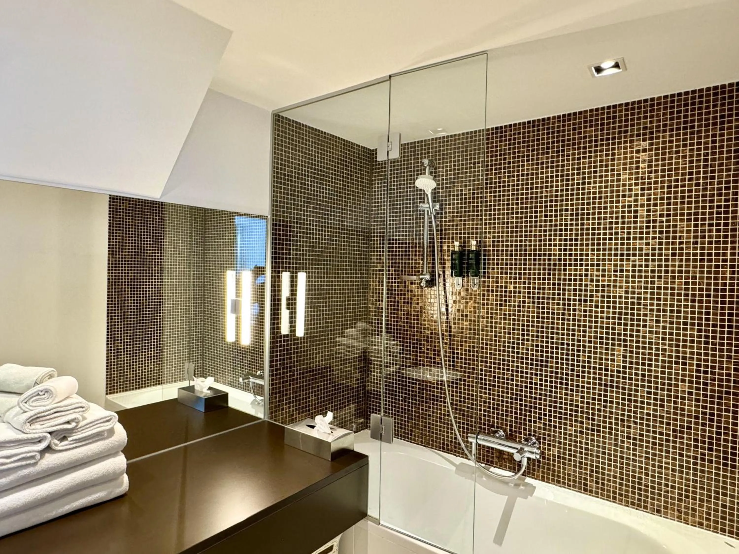 Bathroom in RAFAEL KAISER - Premium Apartments City Centre - Contactless Check-In