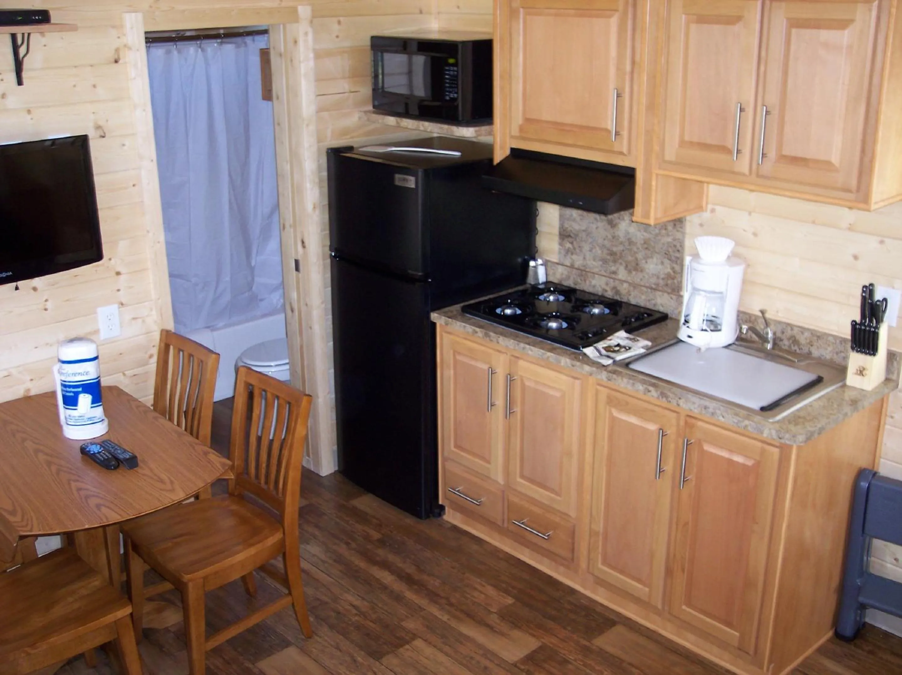 Kitchen or kitchenette in Russian River Camping Resort Cottage 7