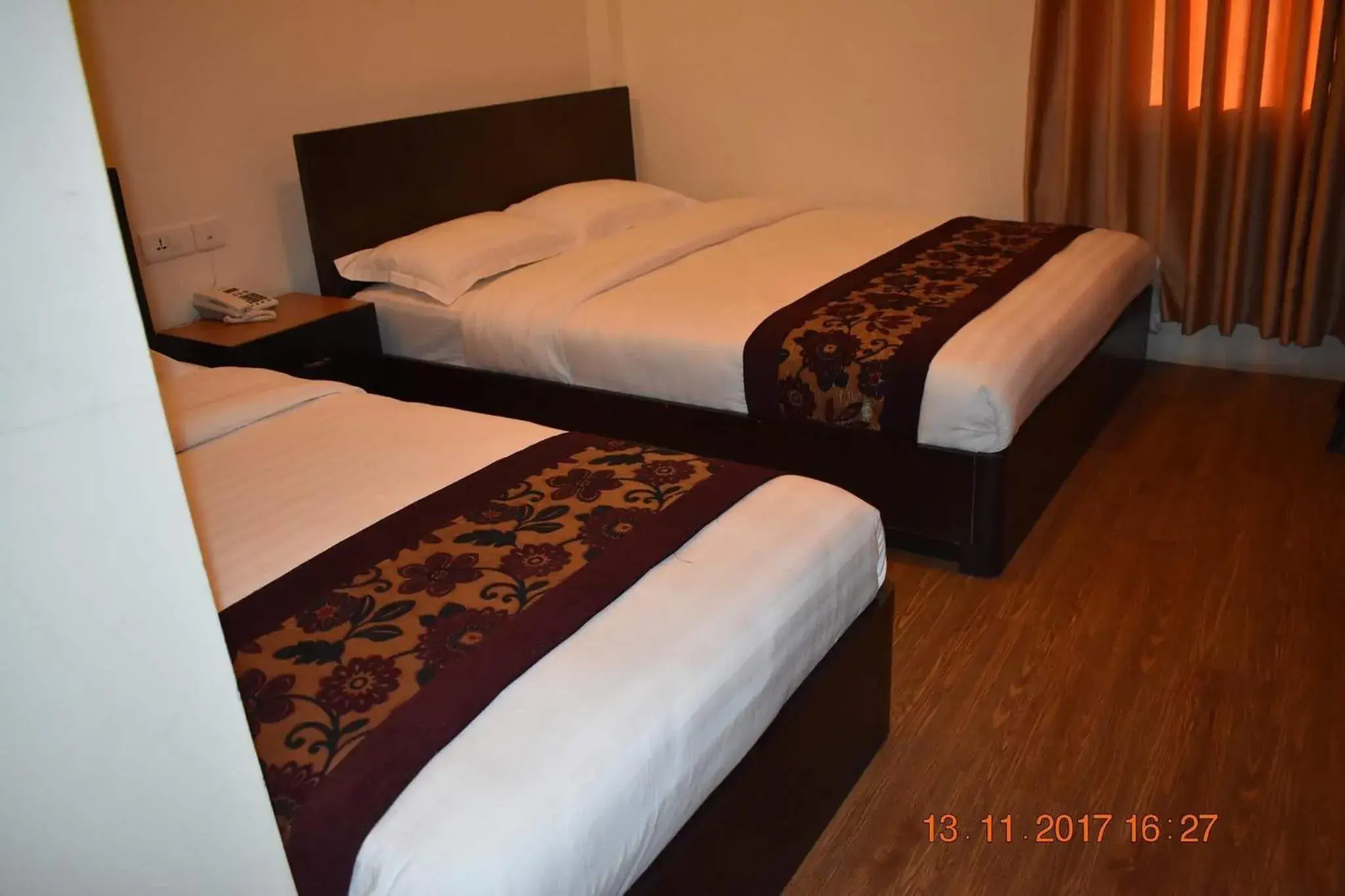 Deluxe Double or Twin Room in Hotel Hema Deluxe Double or Twin Room in Hotel Hema