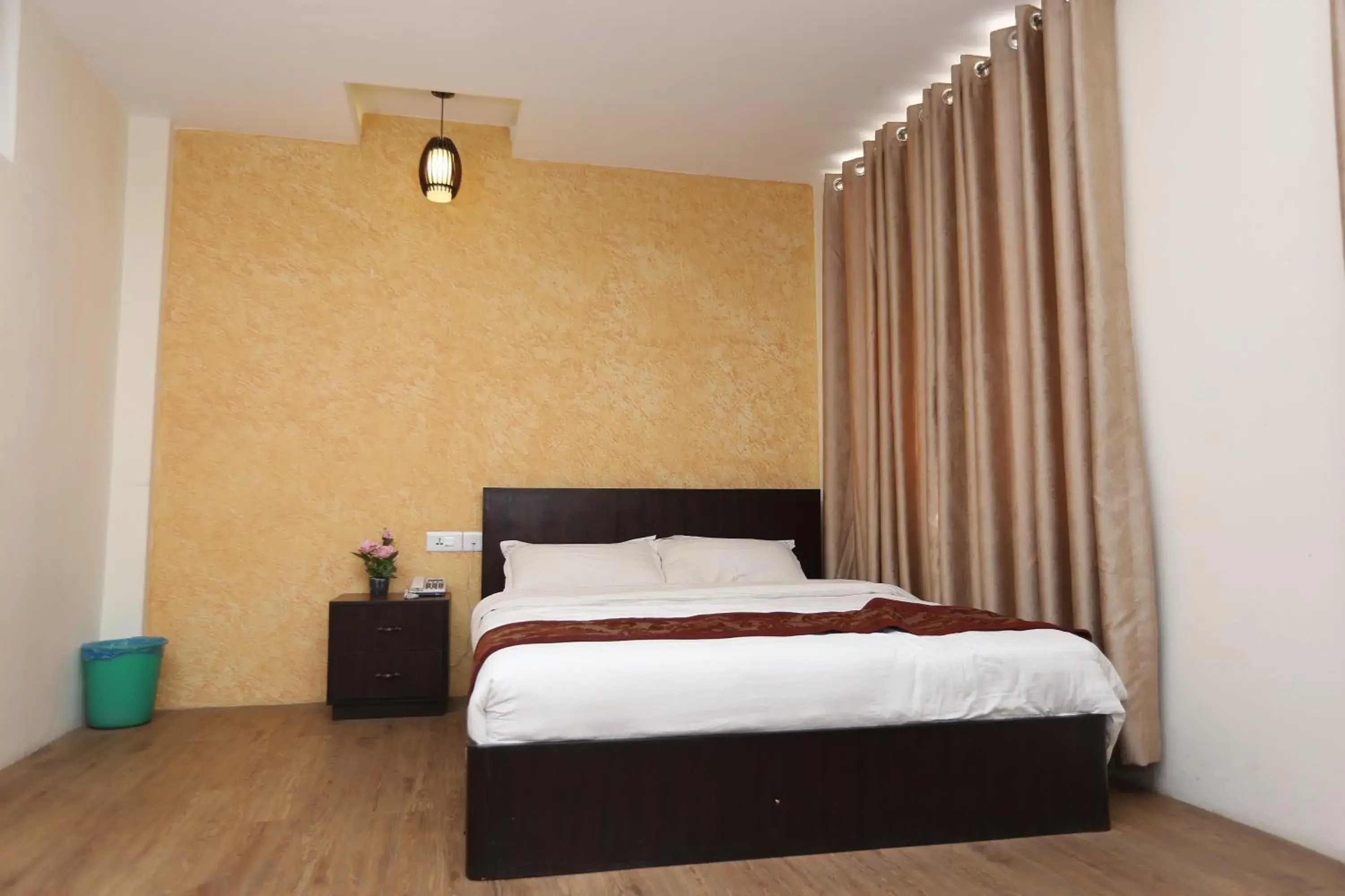 Deluxe Double or Twin Room in Hotel Hema Deluxe Double or Twin Room in Hotel Hema