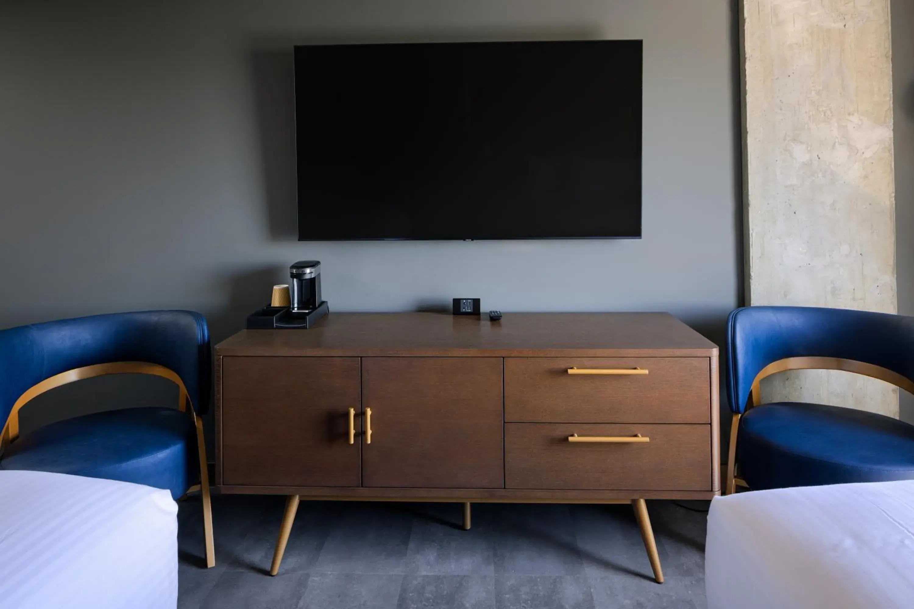 Deluxe King Capital View in Bally's Baton Rouge Hotel Deluxe King Capital View in Bally's Baton Rouge Hotel