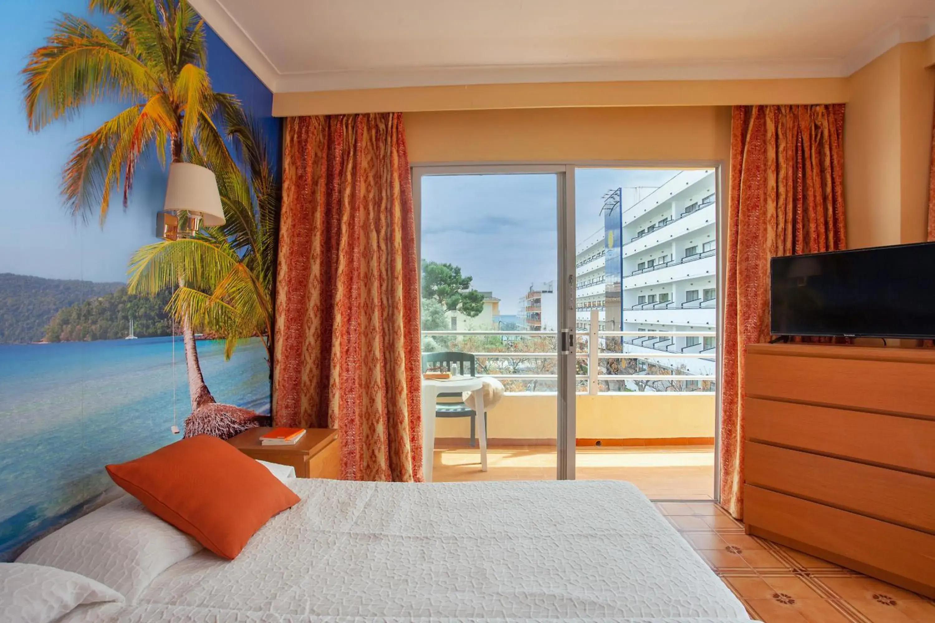 Balcony/Terrace, Bed in BJ Bei Juan Hostal Balcony/Terrace, Bed in BJ Bei Juan Hostal