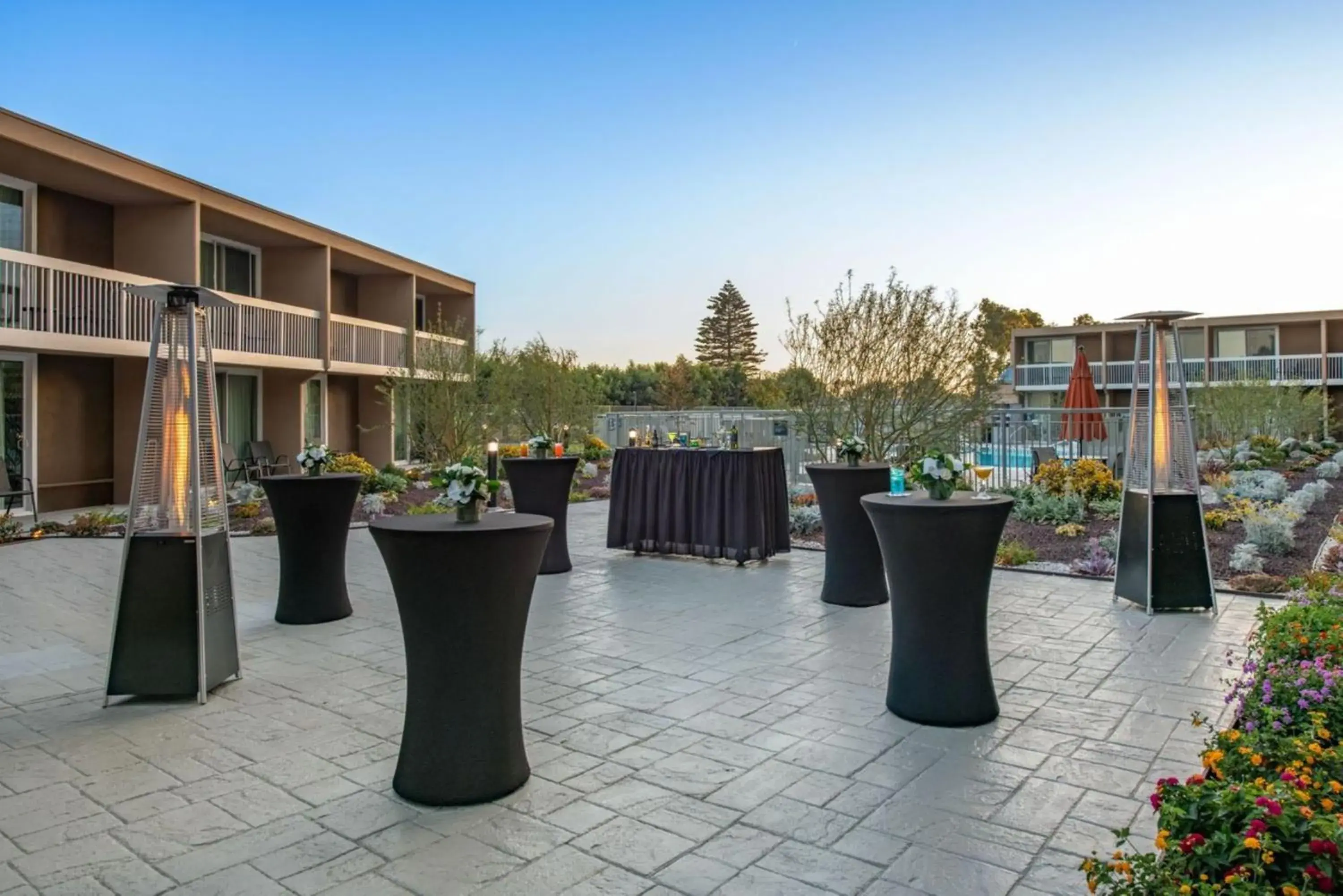 Restaurant/places to eat in Holiday Inn Oxnard - Ventura by IHG Restaurant/places to eat in Holiday Inn Oxnard - Ventura by IHG