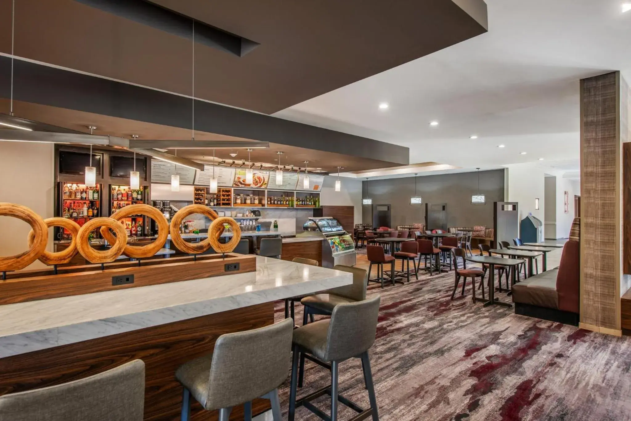 Lounge or bar in Holiday Inn Oxnard - Ventura by IHG Lounge or bar in Holiday Inn Oxnard - Ventura by IHG