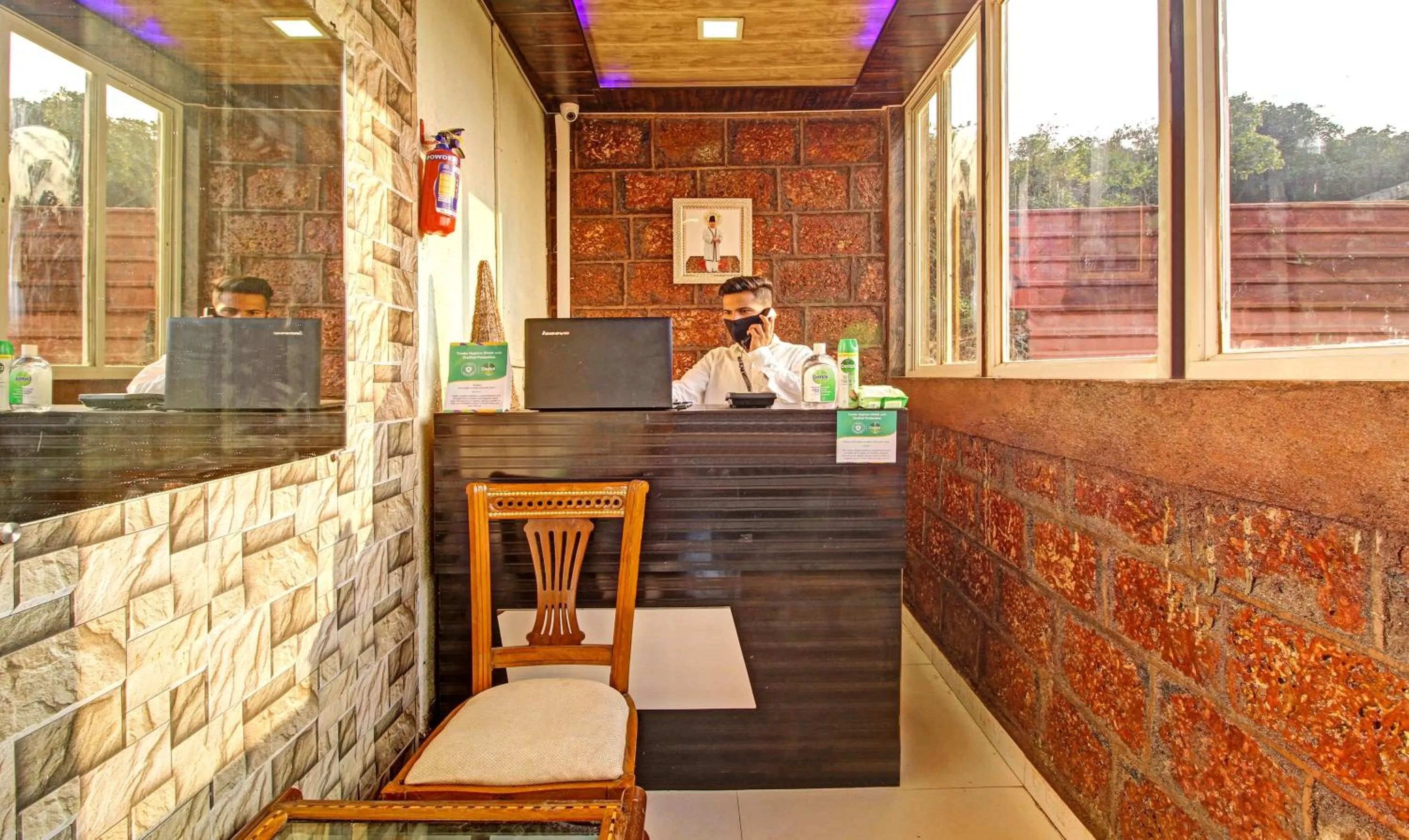 Lobby or reception in Treebo Berry Hill Venna Lake, 3 Km From City Center