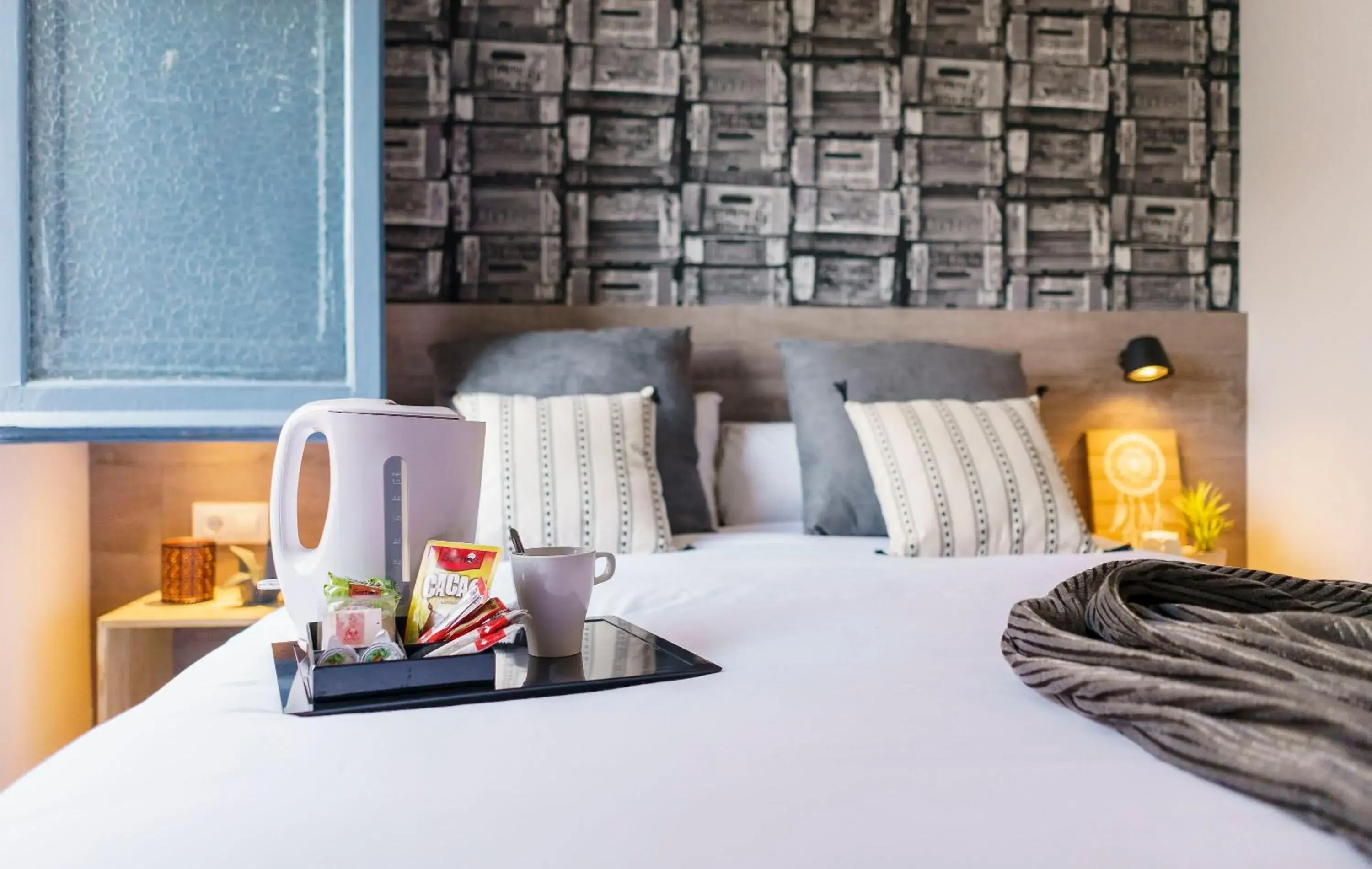 Bedroom, Bed in BYPILLOW Wander Bedroom, Bed in BYPILLOW Wander