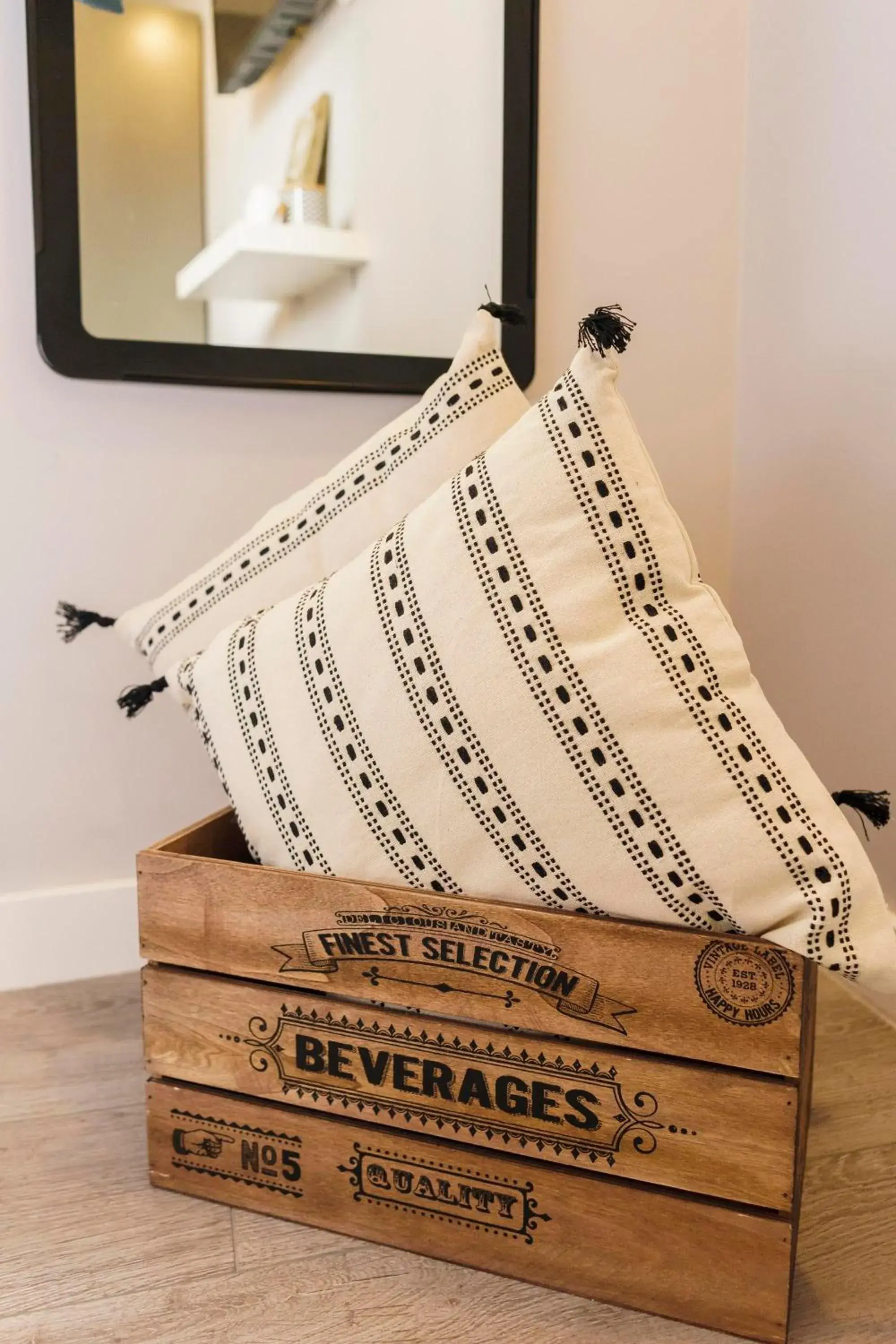 Decorative detail, Bed in BYPILLOW Wander Decorative detail, Bed in BYPILLOW Wander